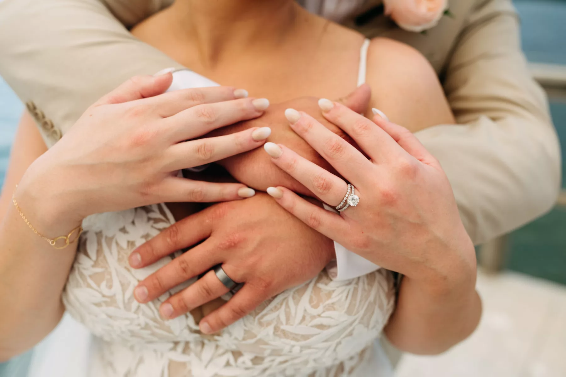 Round Engagement Ring with Diamond Wedding Band Ideas