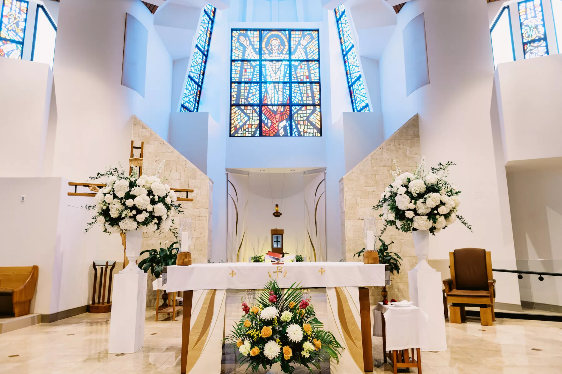 Traditional Catholic Wedding Ceremony Inspiration | Clearwater Beach Holy Family Catholic Church