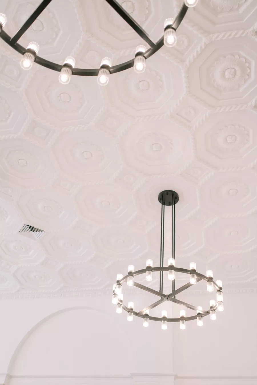Modern Black Chandelier Lighting for Indoor Great Gatsby Wedding Ceremony | Tampa Bay Event Venue Hotel Flor