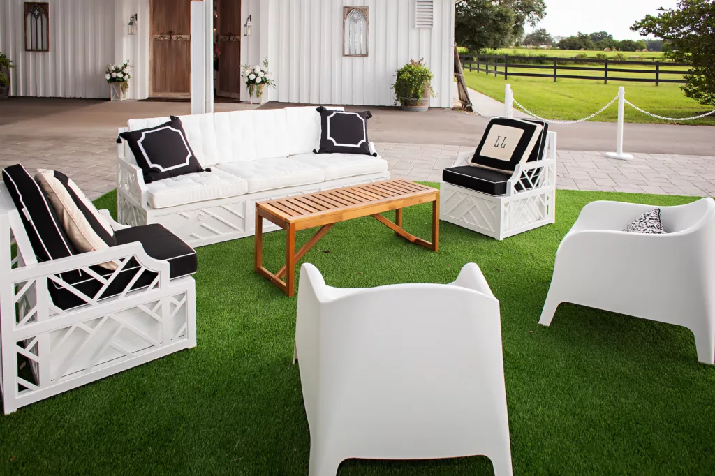 Modern Outdoor Black and White Cocktail Hour Lounge Seating Inspiration | Tampa Bay Private Estate Venue Legacy Lane Weddings
