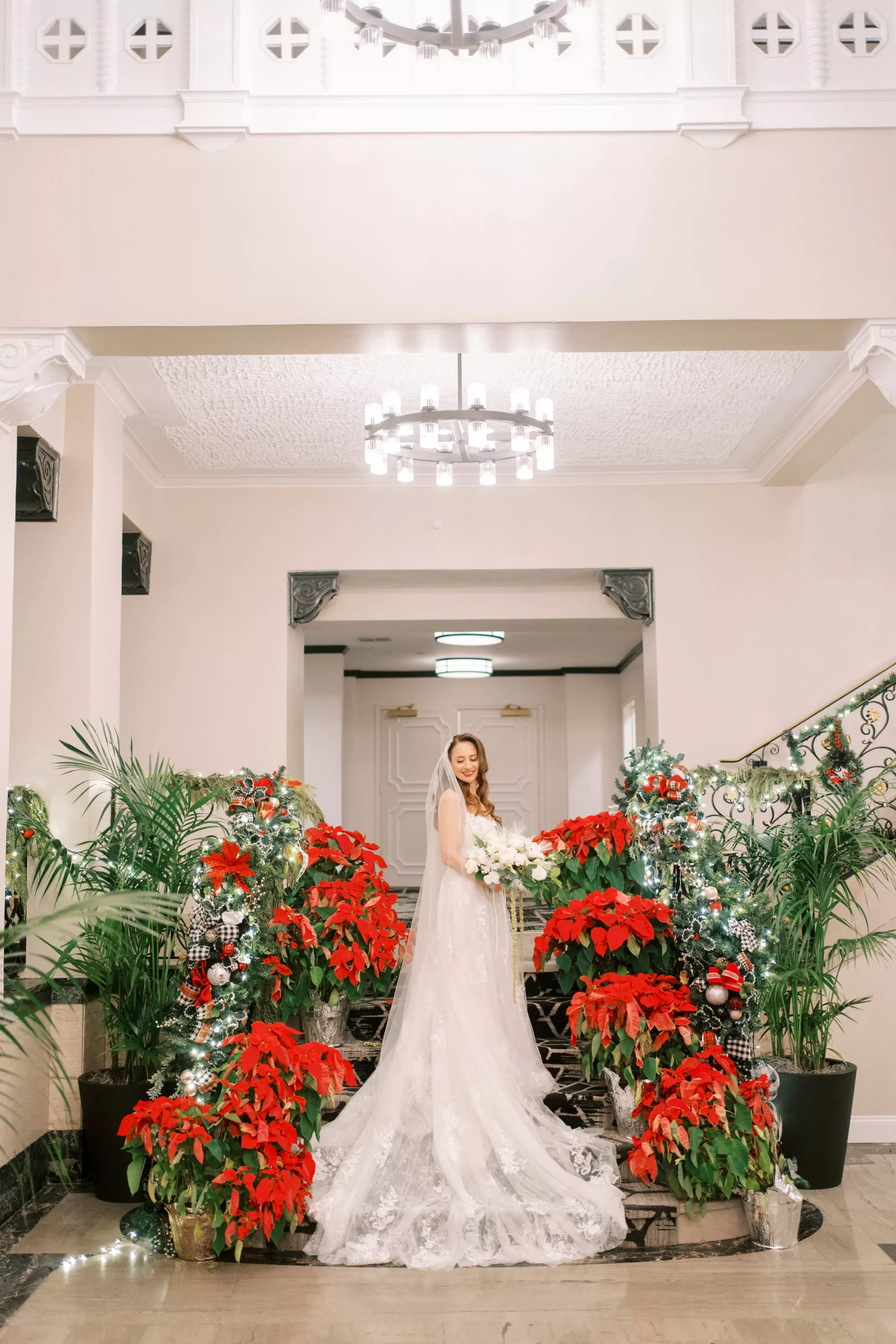 Christmas Inspired Great Gatsby Wedding Day Stair Decor Ideas | Tampa Bay Event Venue Hotel Flor | Photographer Eddy Almaguer Photography