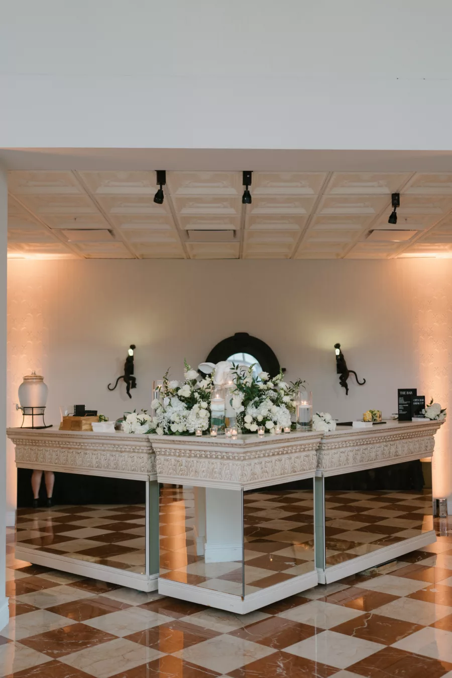 Elegant Wedding Reception Bar with Mirrors Decor Ideas
