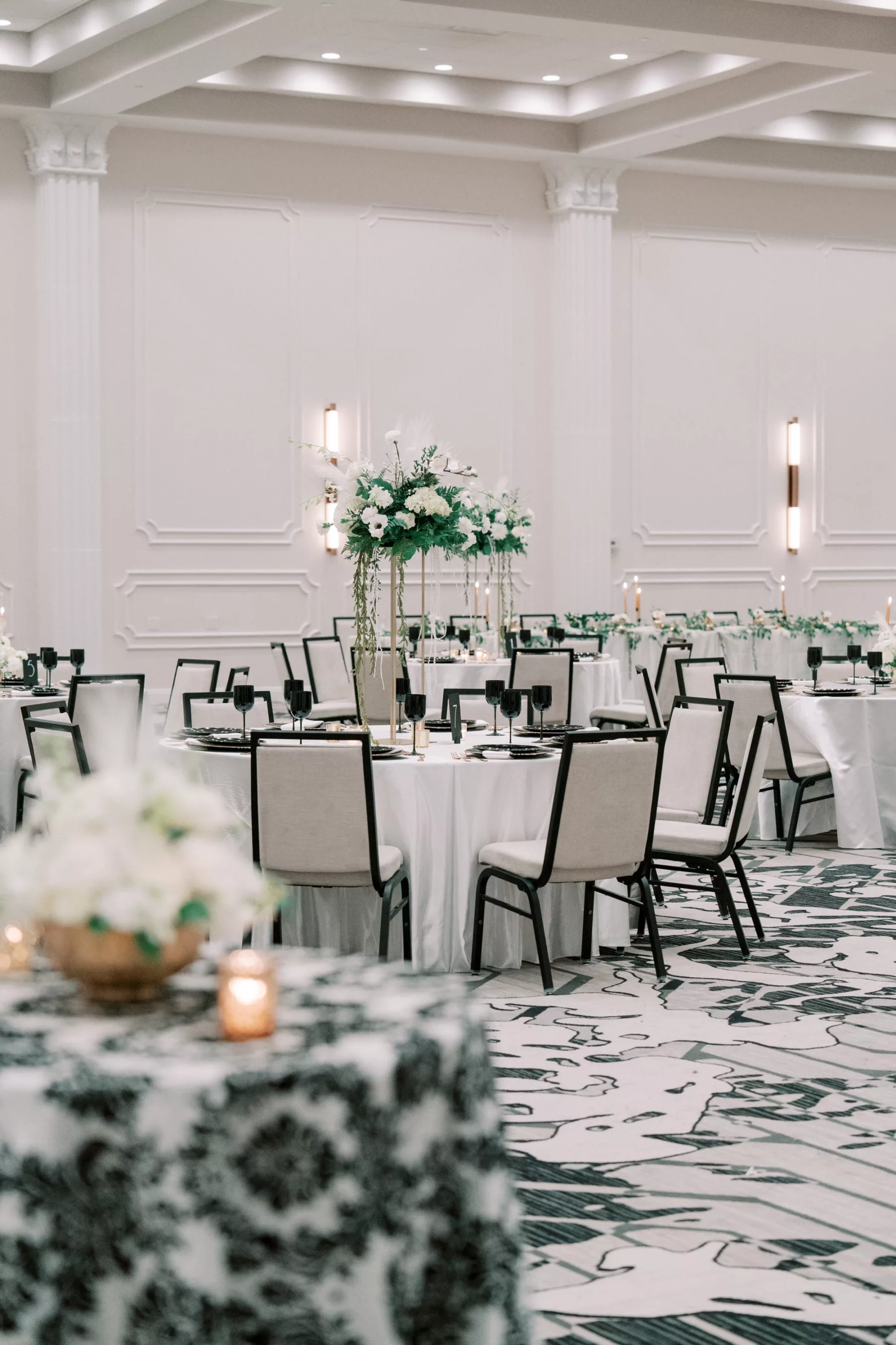 Black and Gold Modern Great Gatsby Floridan Ballroom Wedding Reception Inspiration | Tampa Bay Event Venue Hotel Flor