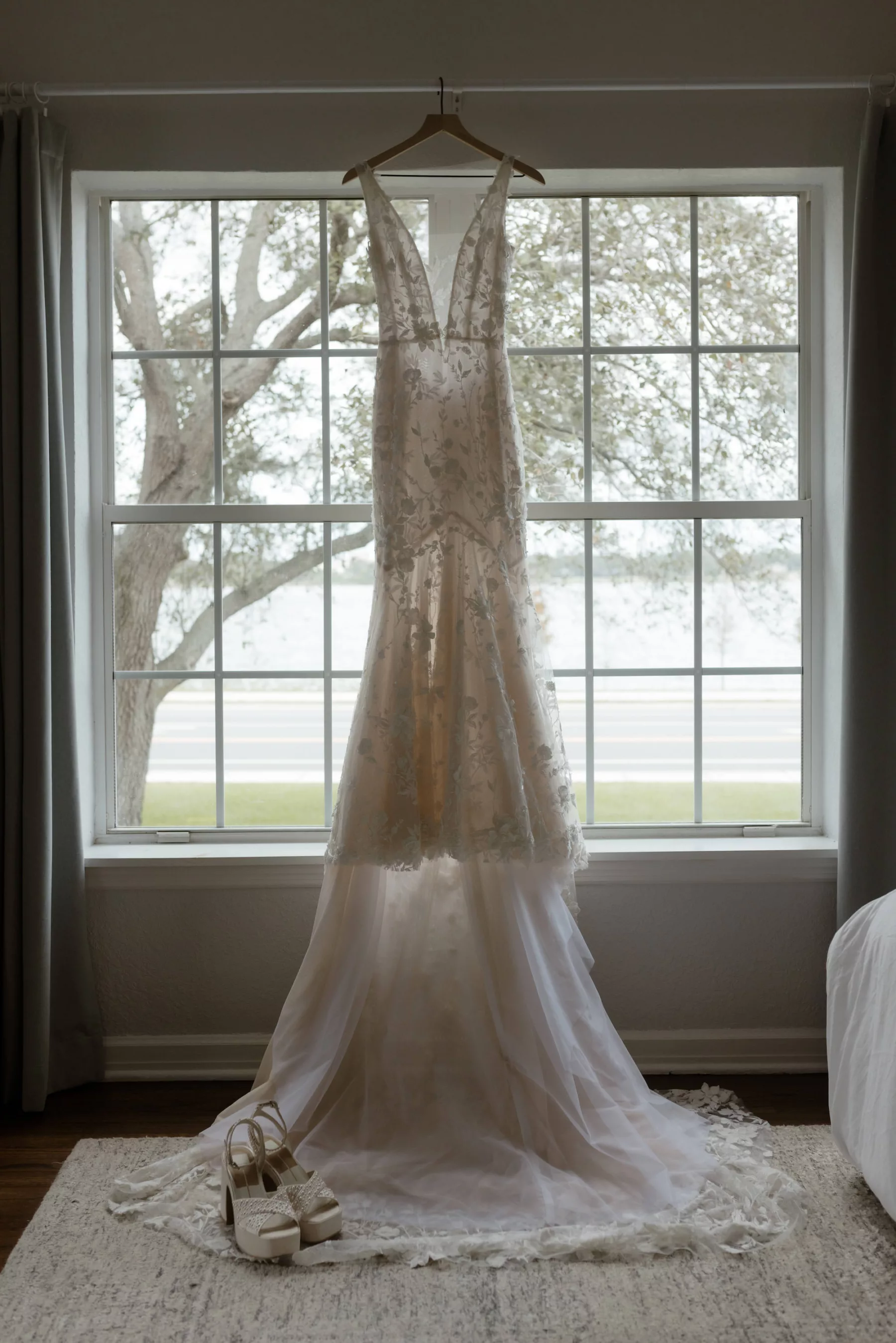White and Blush Lace Mermaid Wedding Dress Ideas