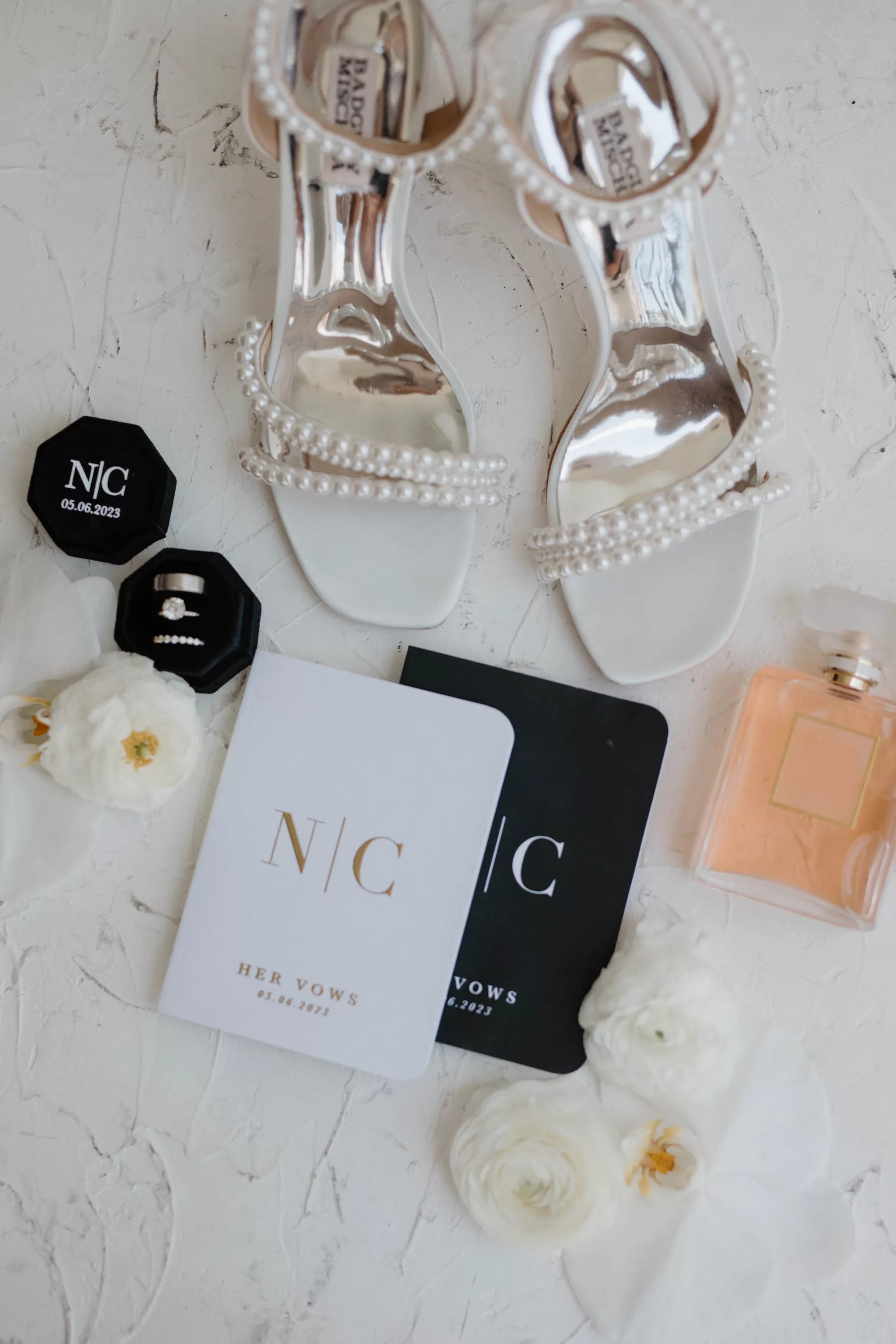 Modern Black and White Wedding Vow Booklet Ideas | Champagne Gold Pearl Wedding Shoe Inspiration
