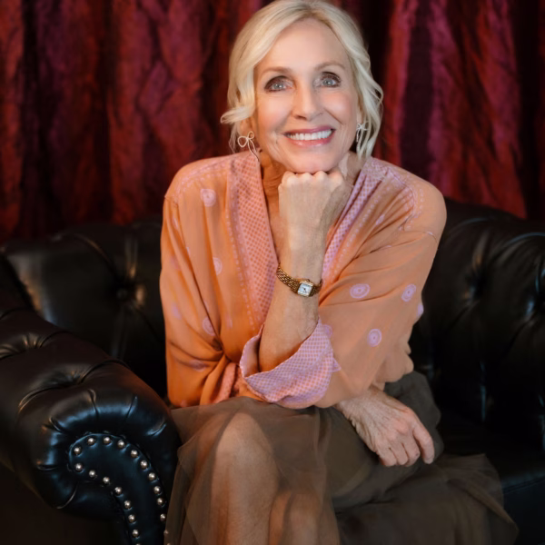 Laurie Chandler Celebrant Headshot
