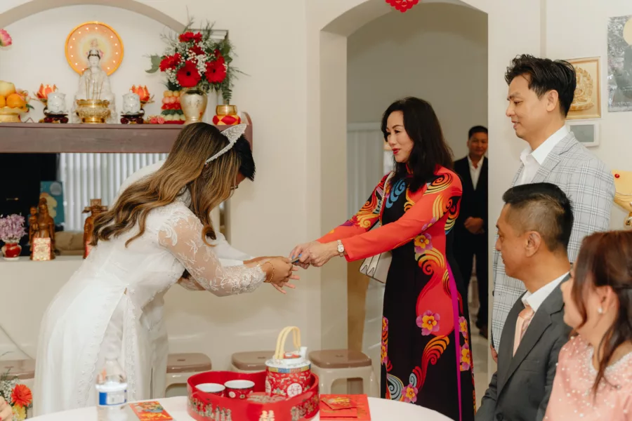 Asian Wedding Tea Ceremony Ideas | Hong Bao Tradition Inspiration