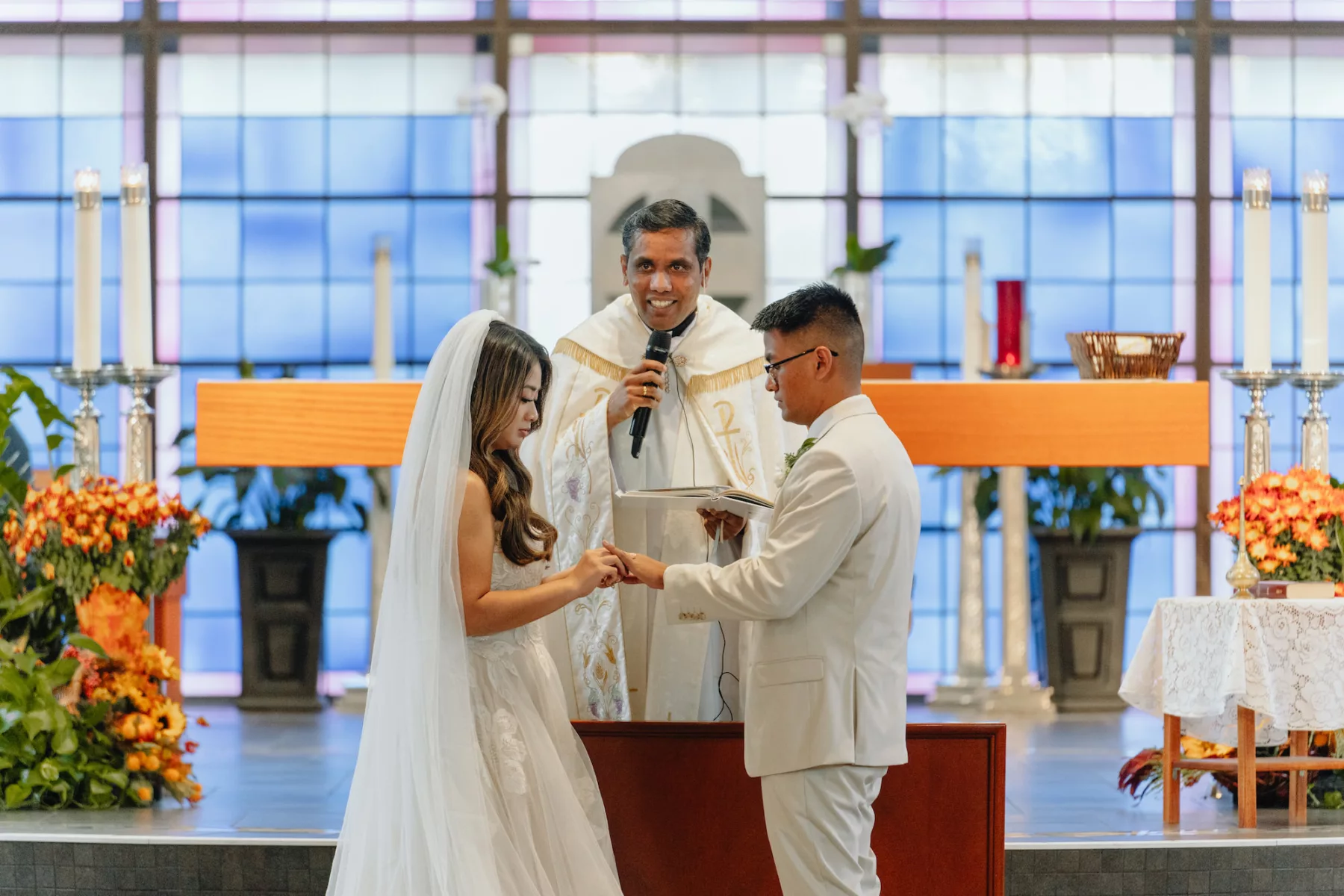 Bride and Groom Vow Exchange Wedding Portrait | Lakeland St. Paul Catholic Church