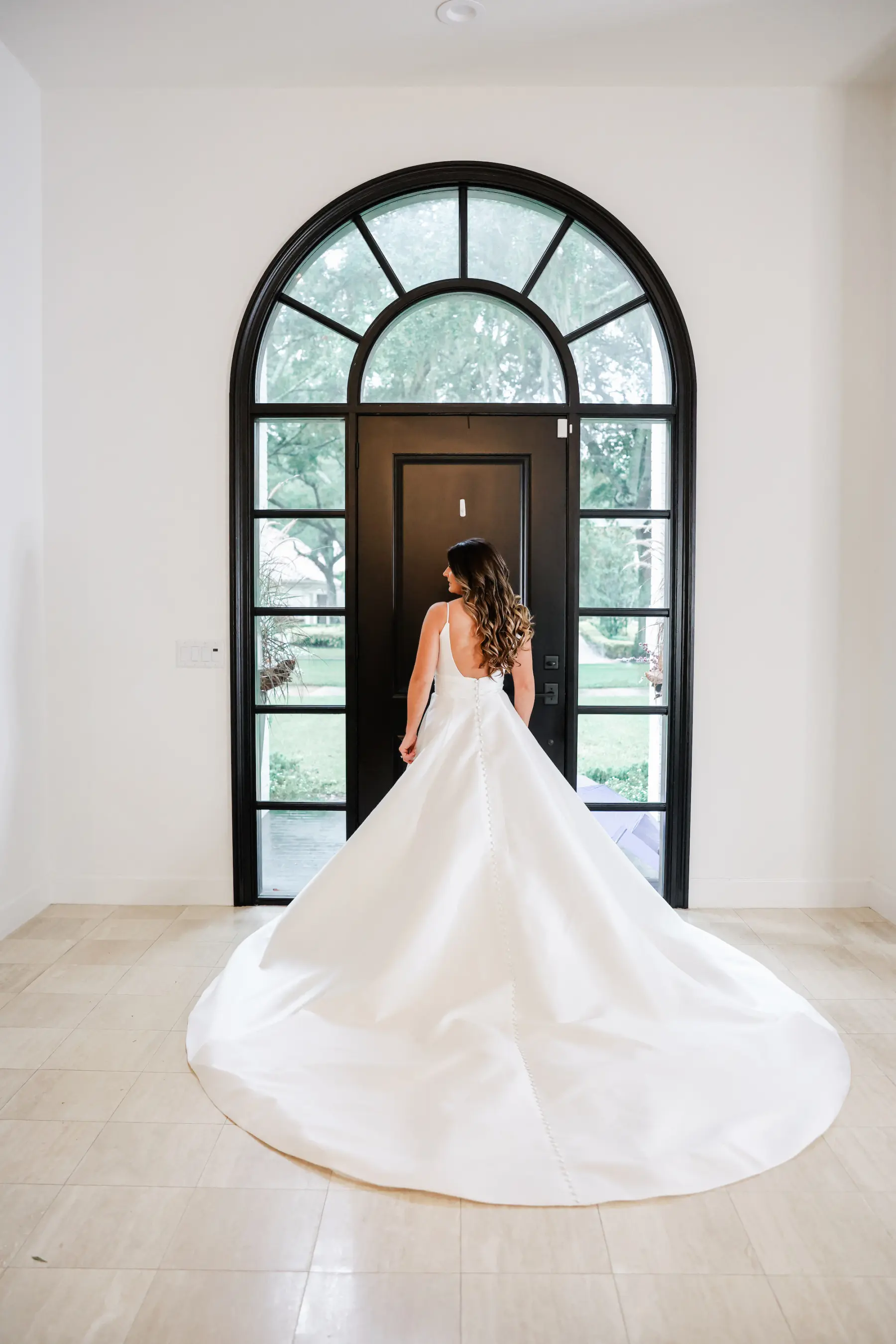 Bride Getting Ready Wedding Portrait | Classic White A Line Button Down Martina Liana Wedding Dress Ideas | Tampa Photographer Lifelong Photography