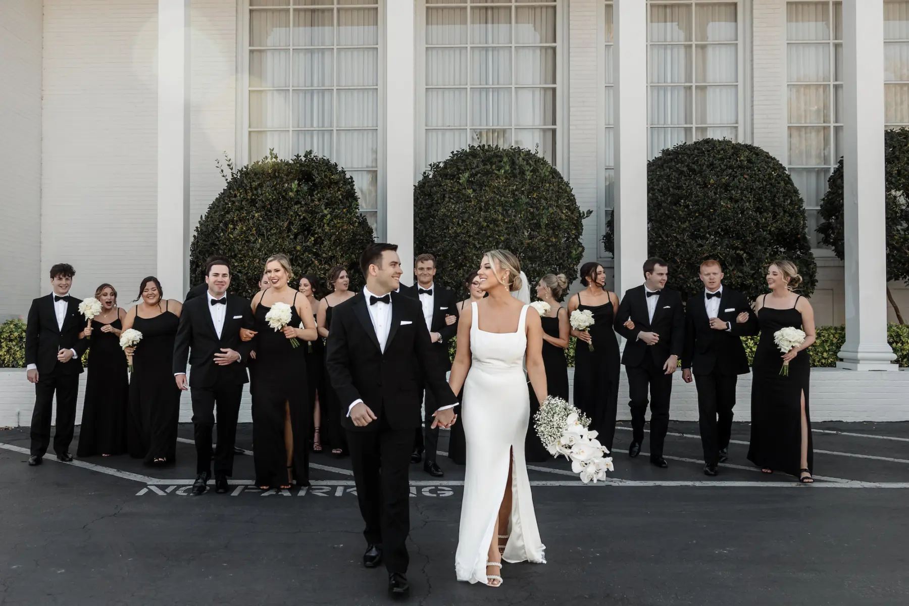 Bride and Groom with Bridal Party | Classic Timeless Black Tie Wedding Attire Inspiration | Tampa Planner Oh My Occasions