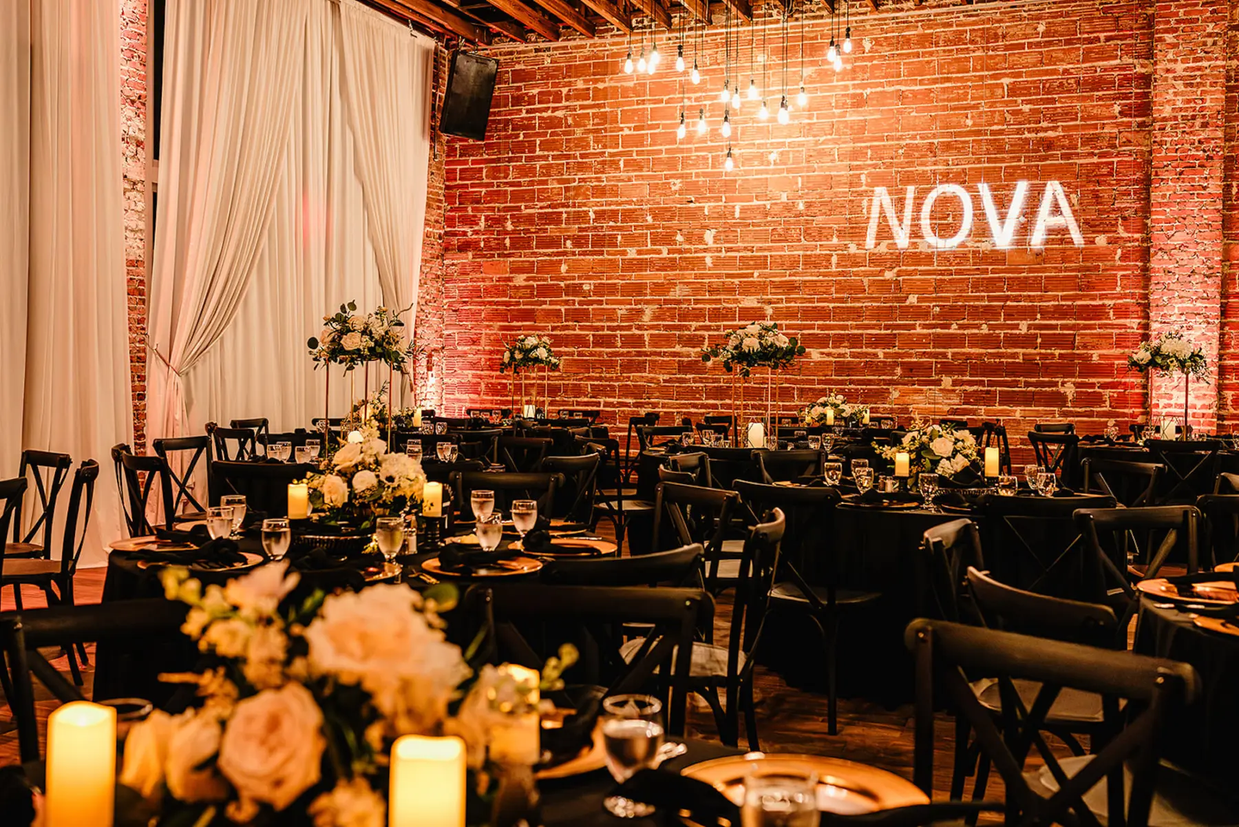Modern Industrial Black and Gold Gatsby Inspired Wedding Reception Ideas | Tampa Bay Event Venue Nova 535