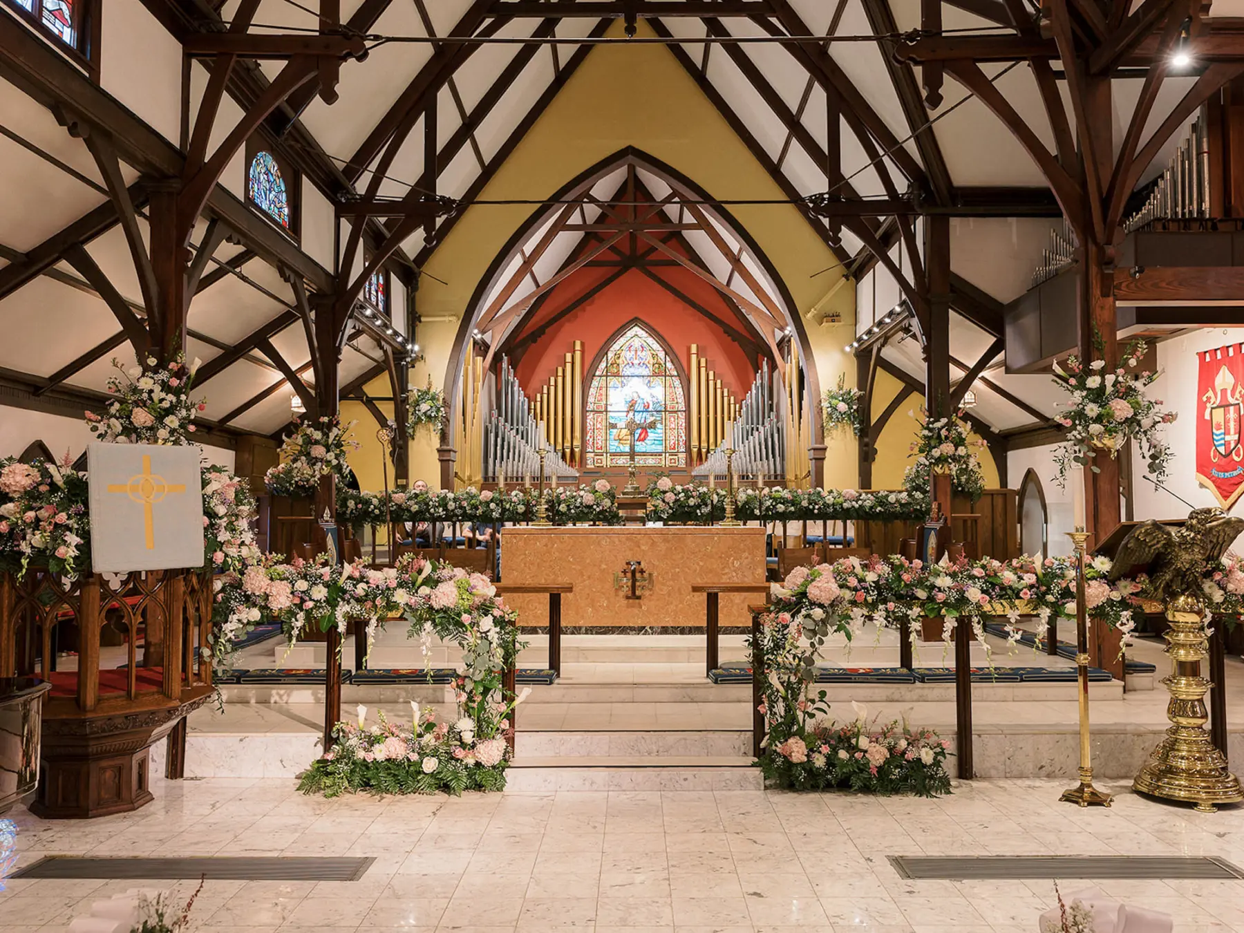 Episcopal Church Wedding Ceremony Altar Decor Ideas | White Daisy, Roses, Calla Lily, Hydrangea, Baby's Breath, and Greenery Floral Arrangement Inspiration | Tampa Bay Planner Unique Weddings and Events | Cathedral Church of St. Peter St Pete