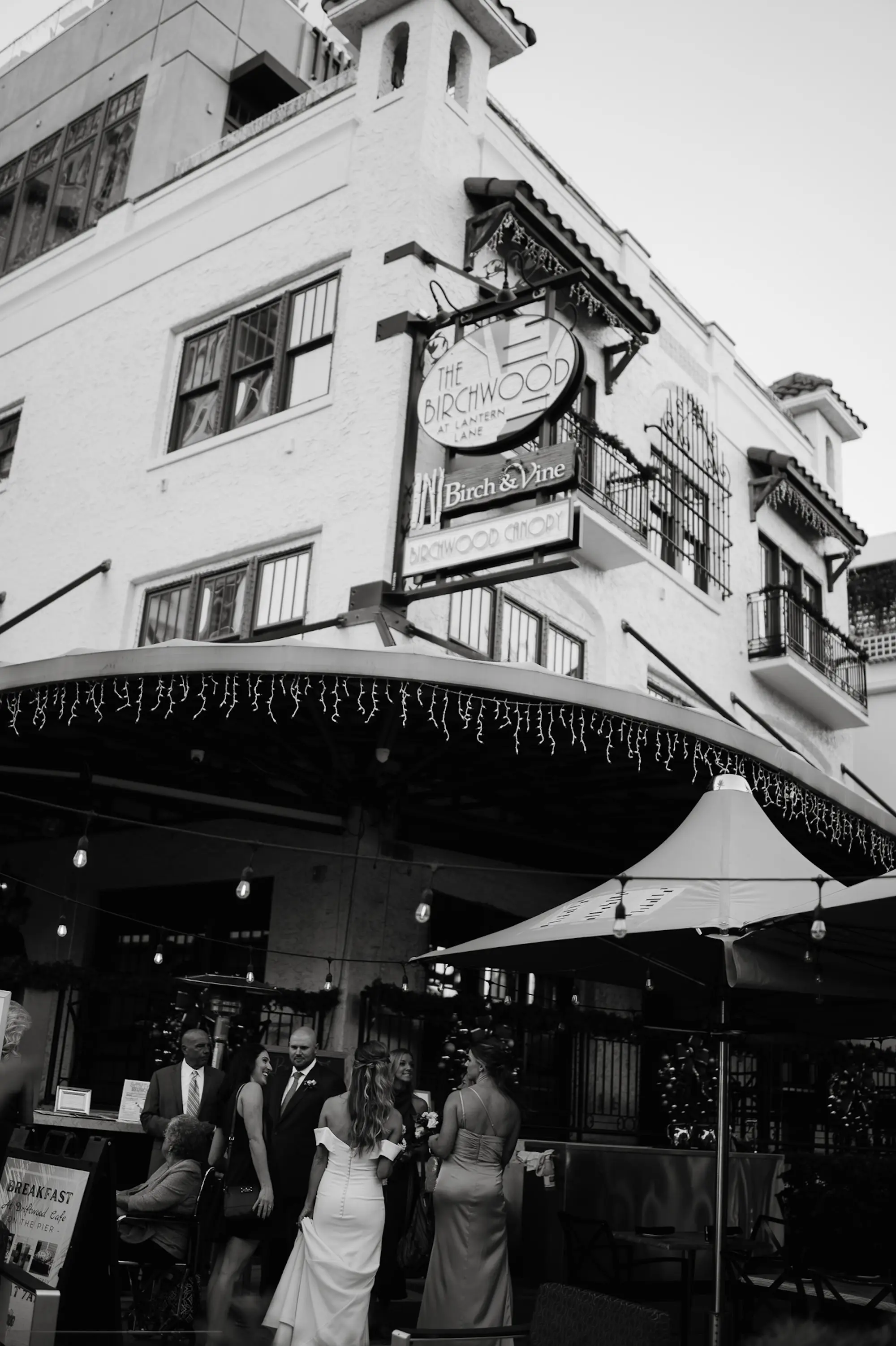 Downtown St. Pete Boutique Hotel Wedding Venue The Birchwood | Indoor Downtown Florida Wedding Inspiration