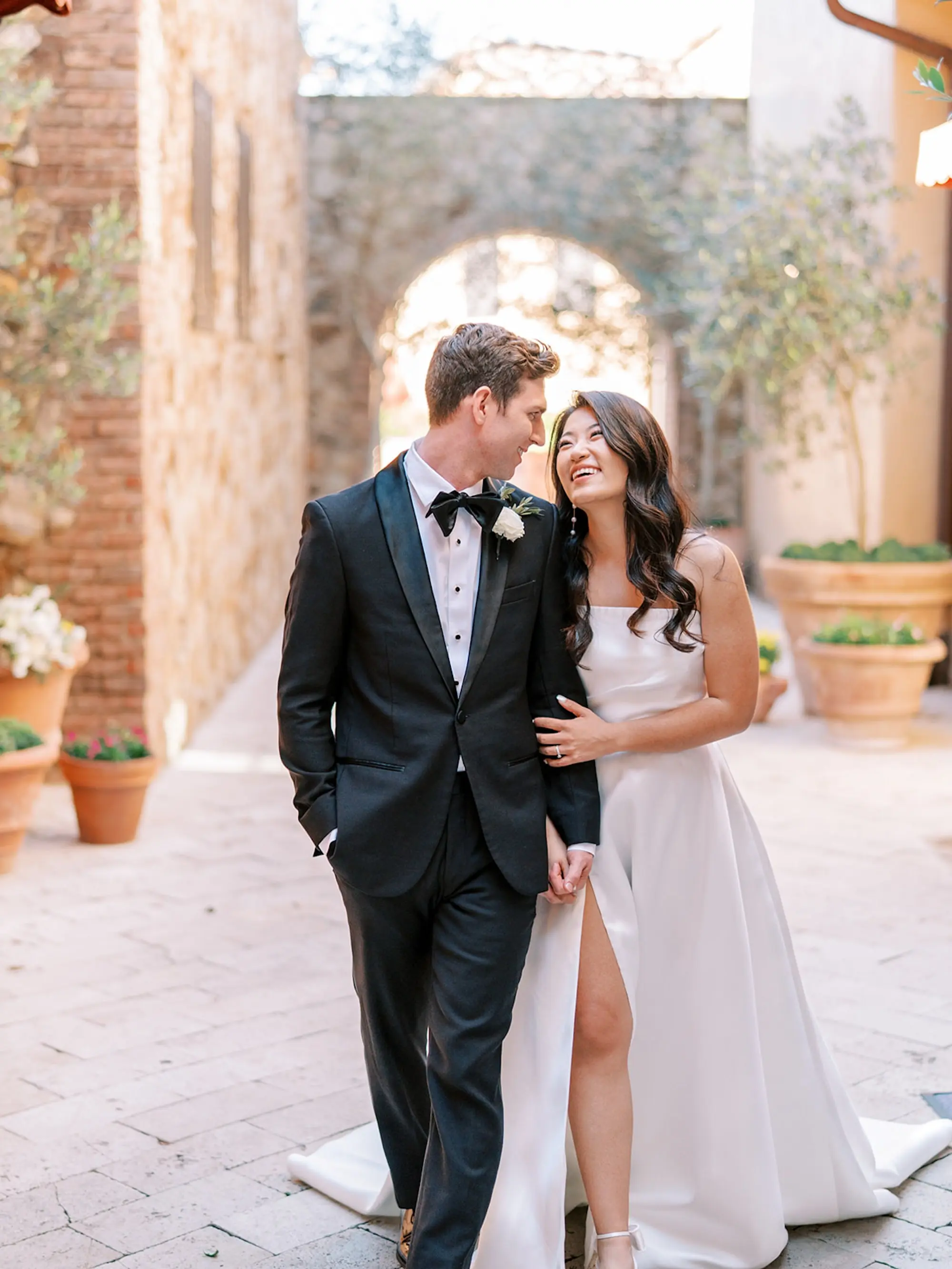 Bride and Groom Wedding Portrait | Spring Florida Outdoor Wedding Inspiration | European Style Florida Venue Ideas | Event Venue Bella Collina | South Tampa Photographer Eddy Almaguer Photography