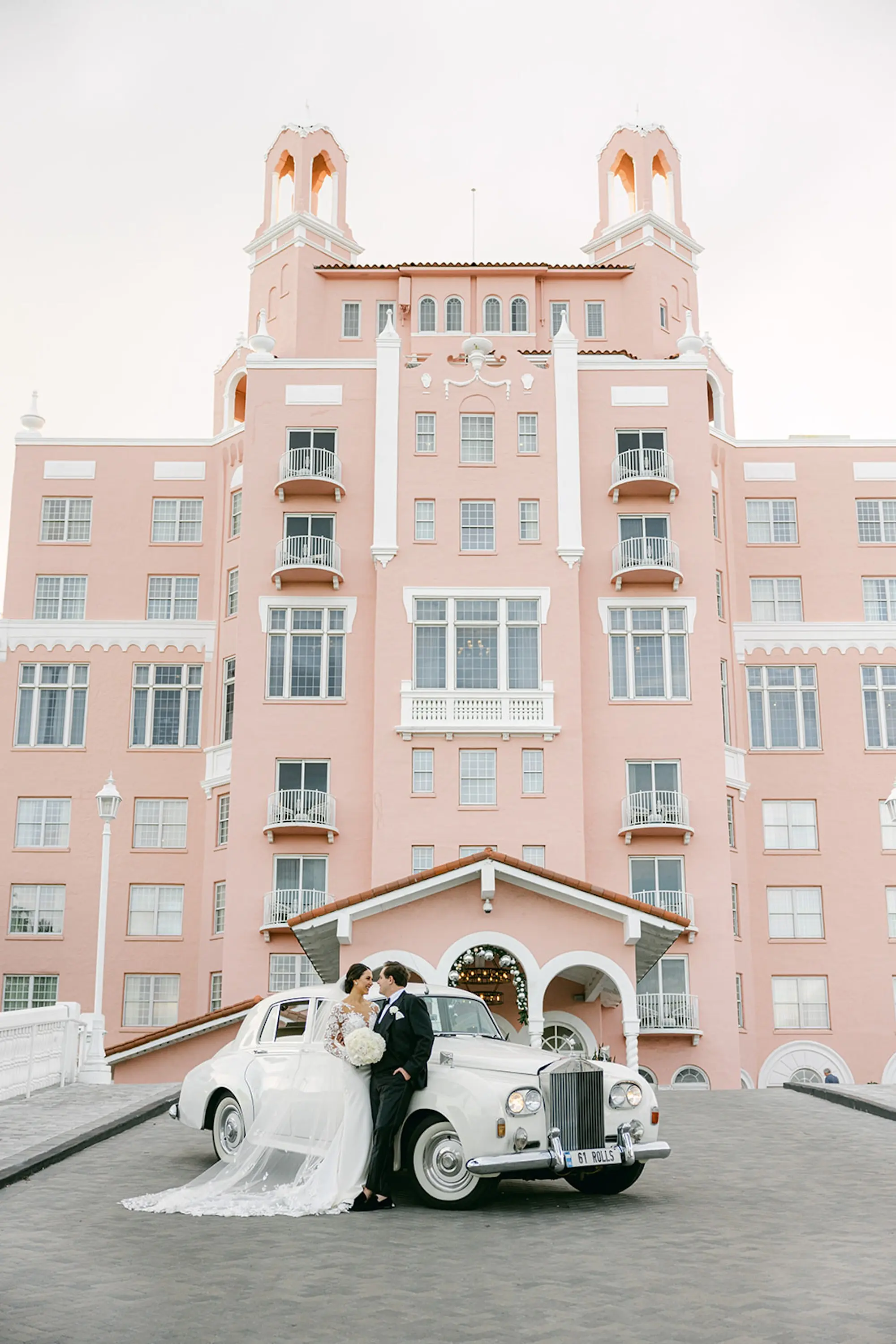 26Luxurious Ivory and Gold Wedding Decor St. Pete Wedding Venue Don CeSar - Luxurious, Ivory and Gold St. Pete Beach Wedding | The Don CeSar Bride and Groom Wedding Portrait | Tampa Bay Event Venue The Don CeSar