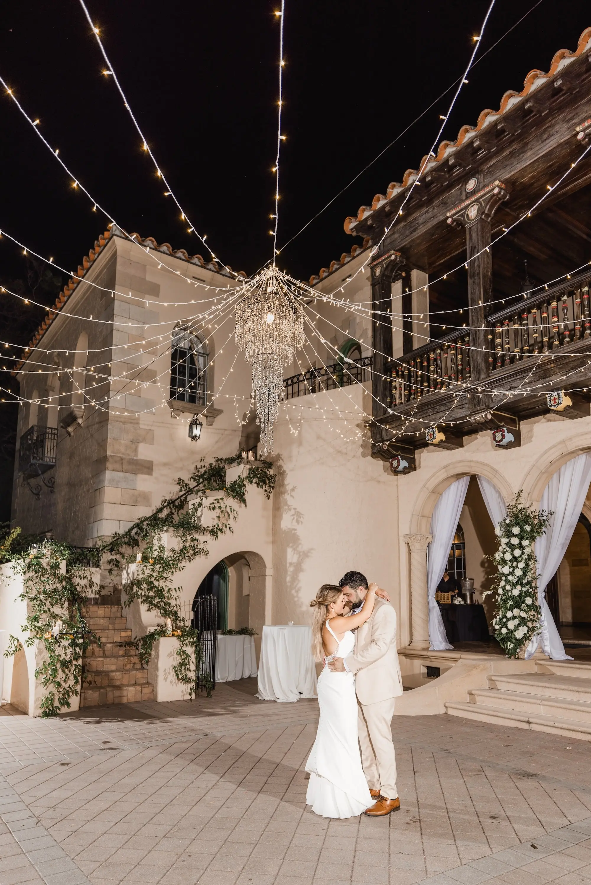 Bride and Groom First Dance Wedding Portrait | Sarasota Event Venue Powel Crosley Estate