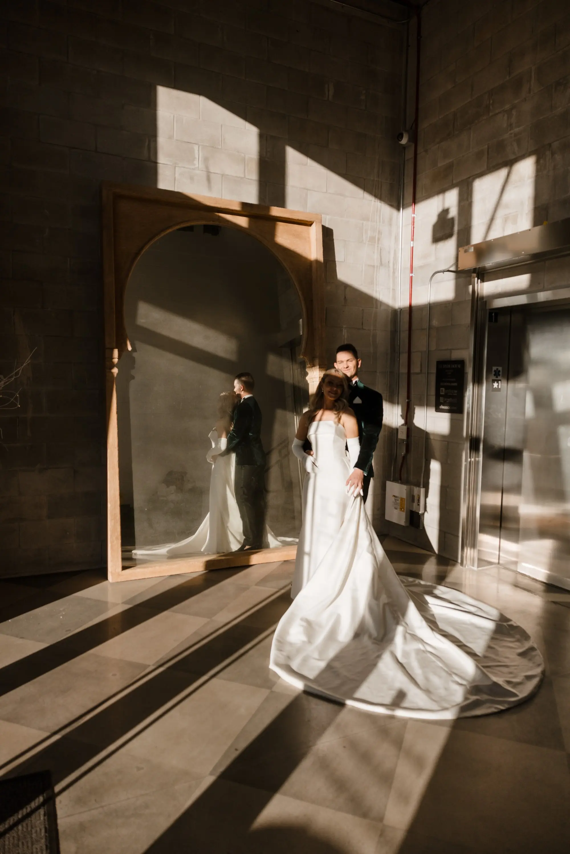Bride and Groom Wedding Portrait | Tampa Bay Event Venue Hyde House