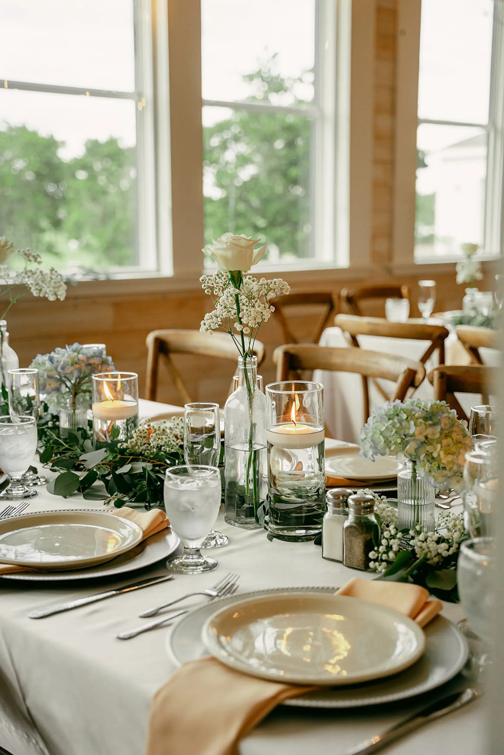 33Elegant White and Greenery Wedding Inspiration jpg