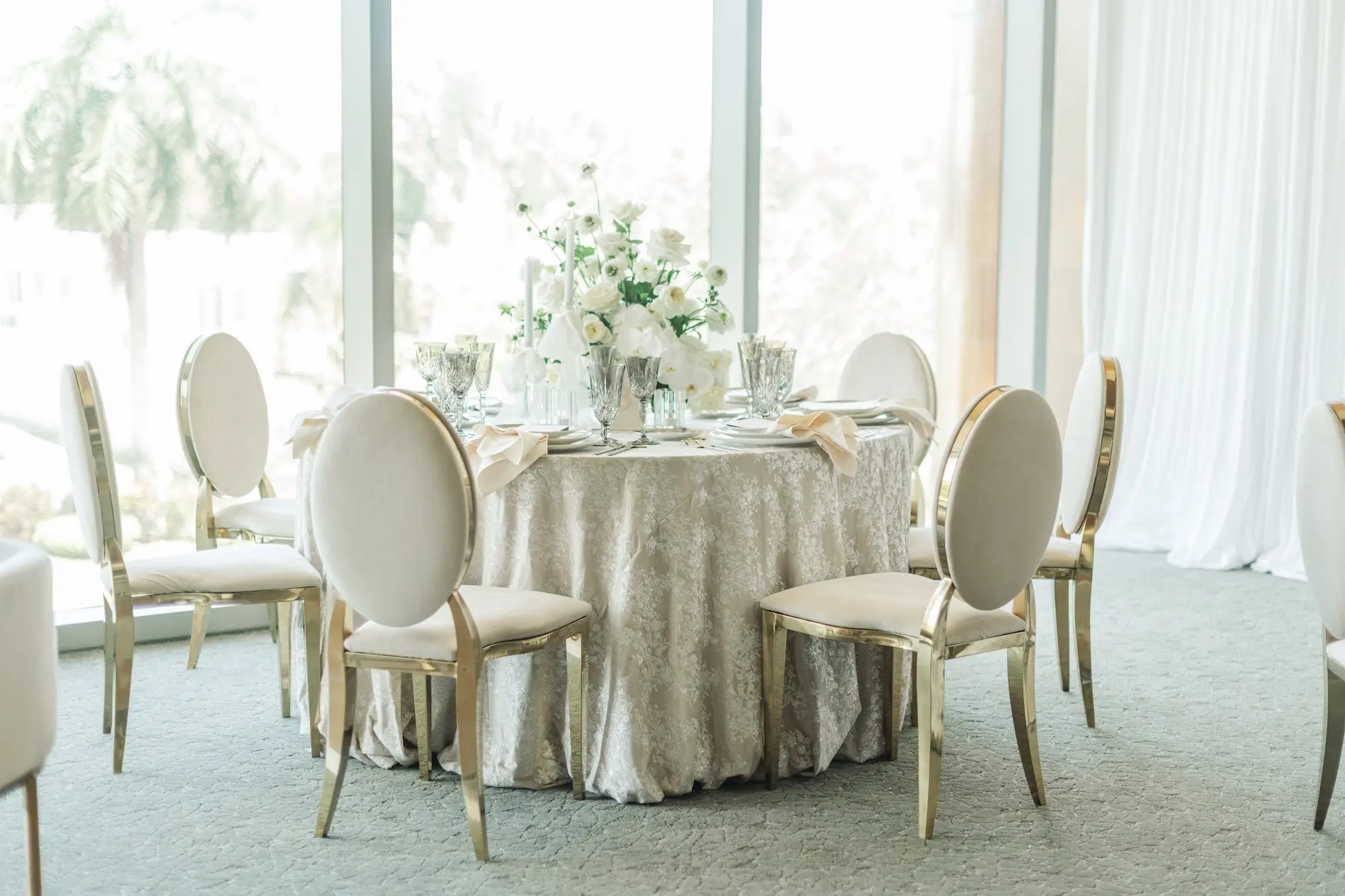 Sophisticated Cream and Taupe Modern Wedding Reception Tablescape Decor Ideas