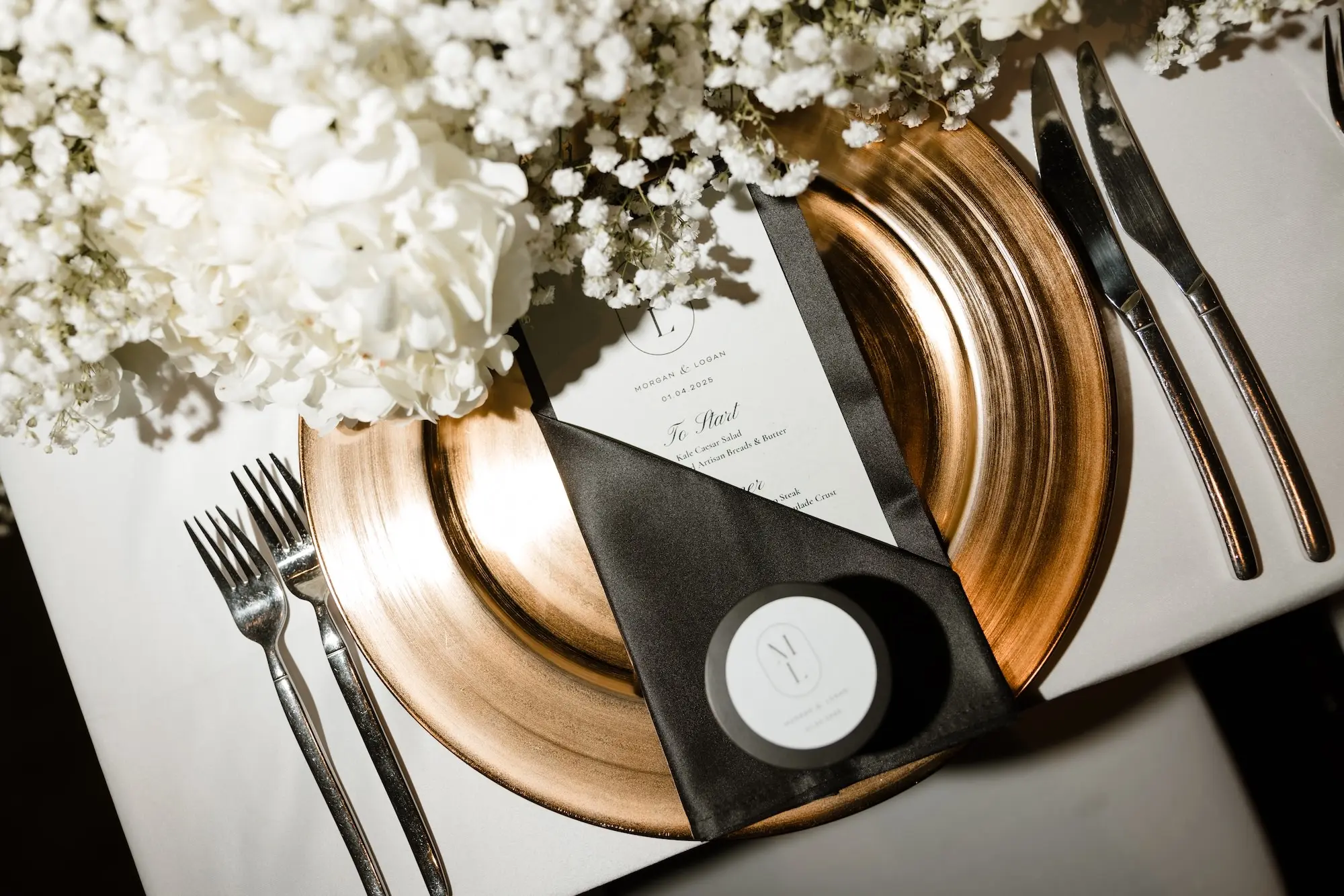 Timeless Modern Black and White Wedding Reception Place Setting Ideas