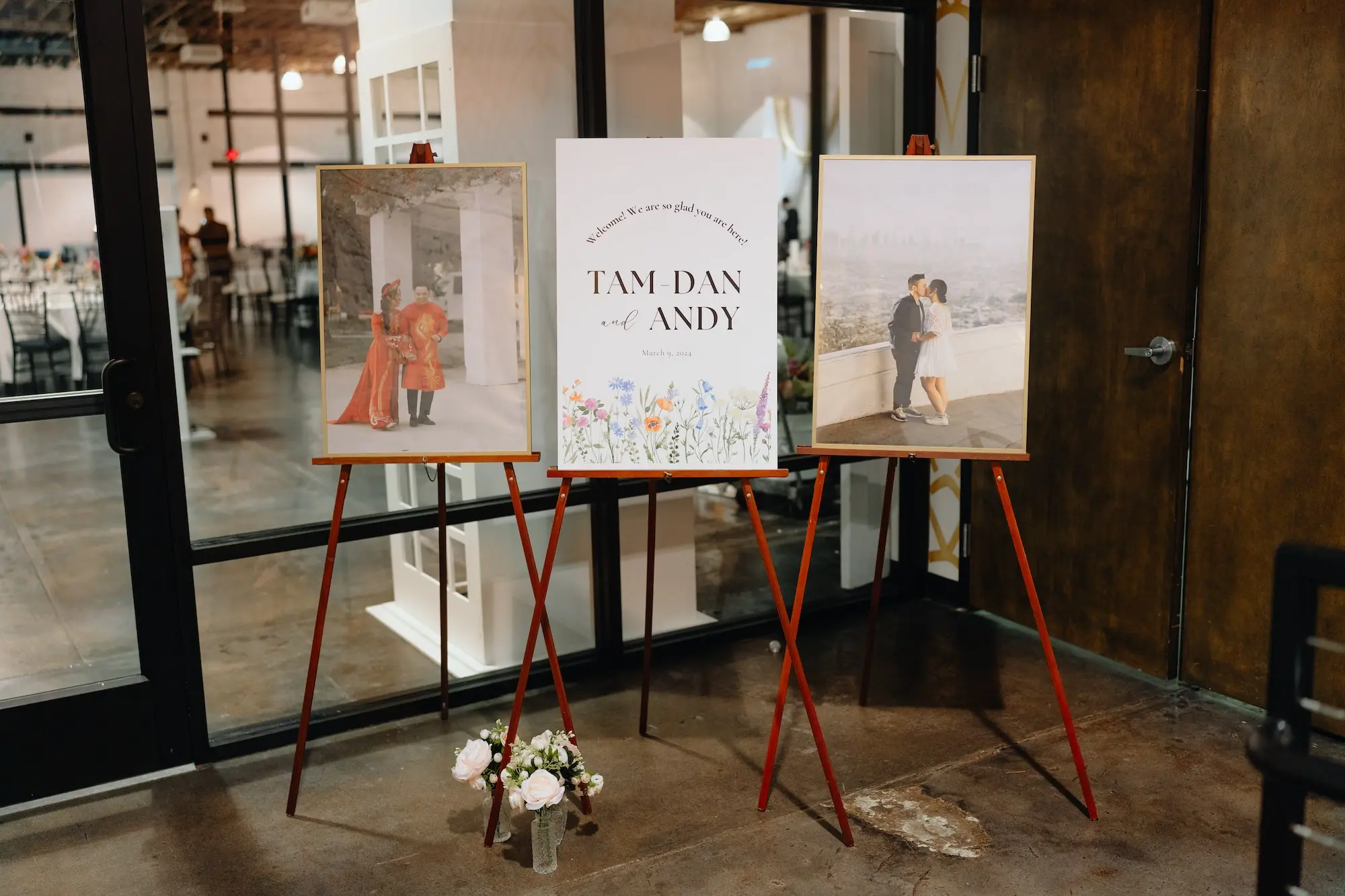 Romantic Colorful Blue Wedding Sign Decor Ideas