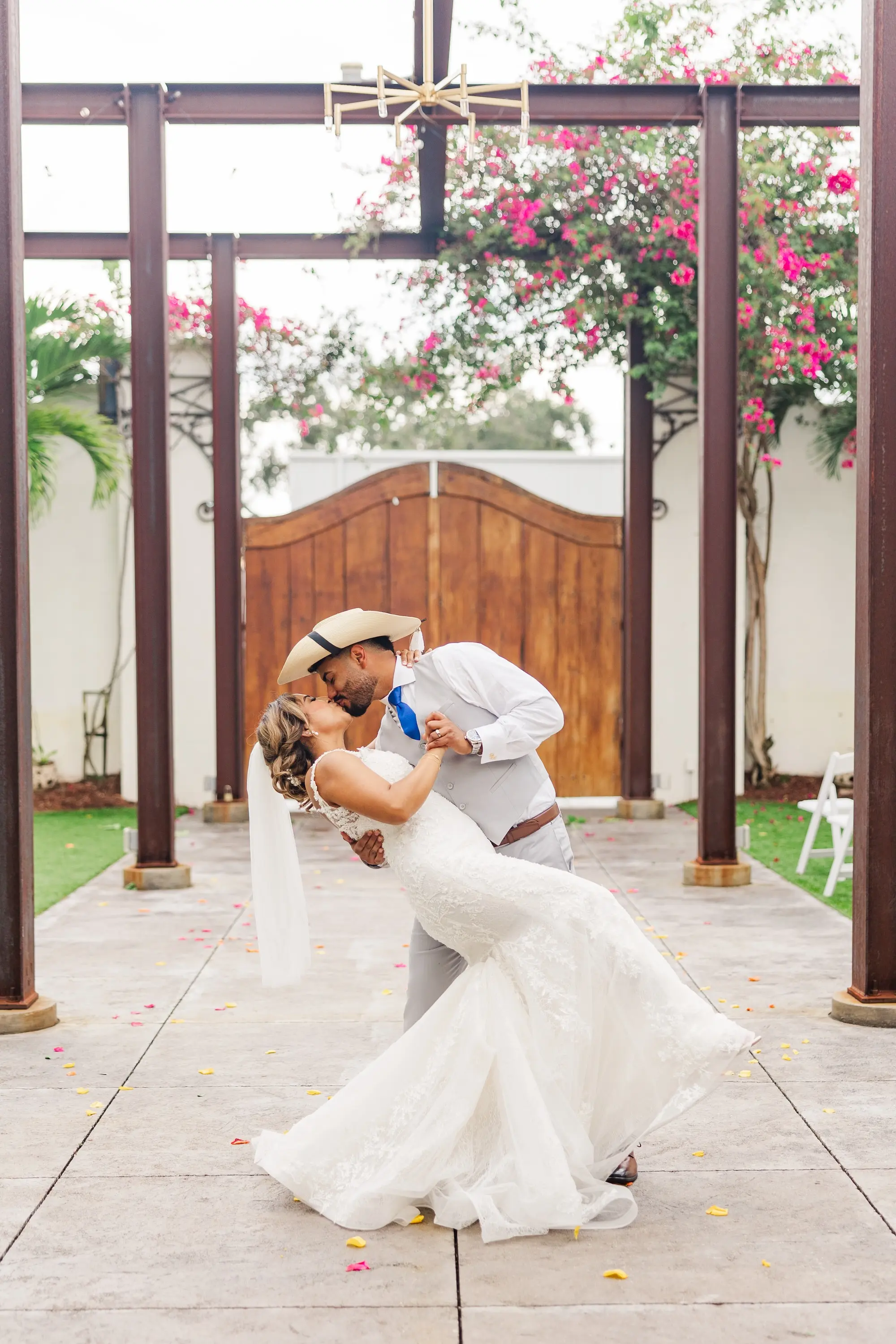 Blue Mexican-Inspired Winter Haven Wedding | Venue 650, image size:2000x3000