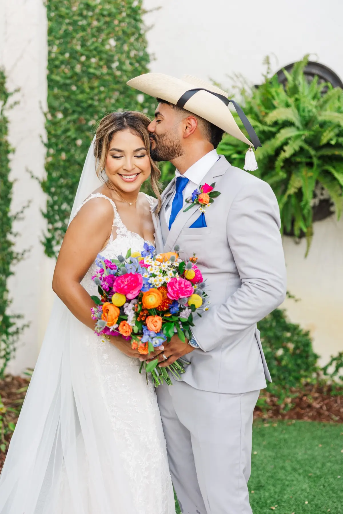 20Vibrant Blue Mexican Wedding Ideas - “Best Of” 2025: Wedding Portraits Bride and Groom Wedding Portrait | Tampa Bay Photographer Mary Anna Photography