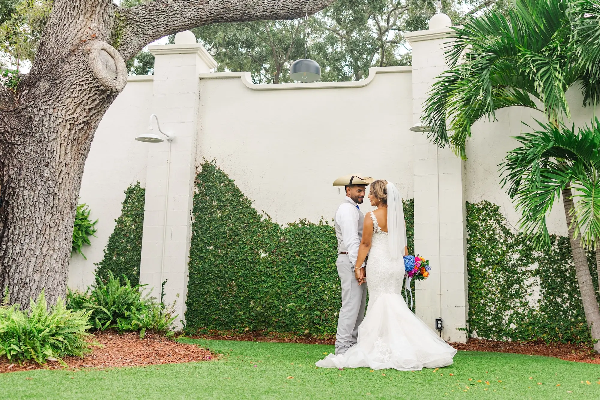 Blue Mexican-Inspired Winter Haven Wedding | Venue 650, image size:2000x1333