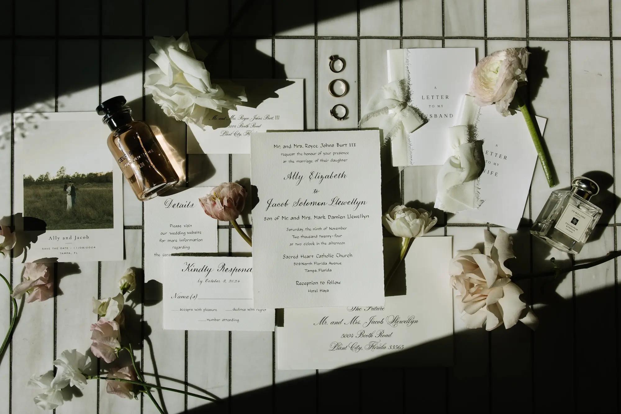 Elegant Neutral White Wedding Invitation Suite Inspiration | Tampa Bay Planner EventFull Weddings