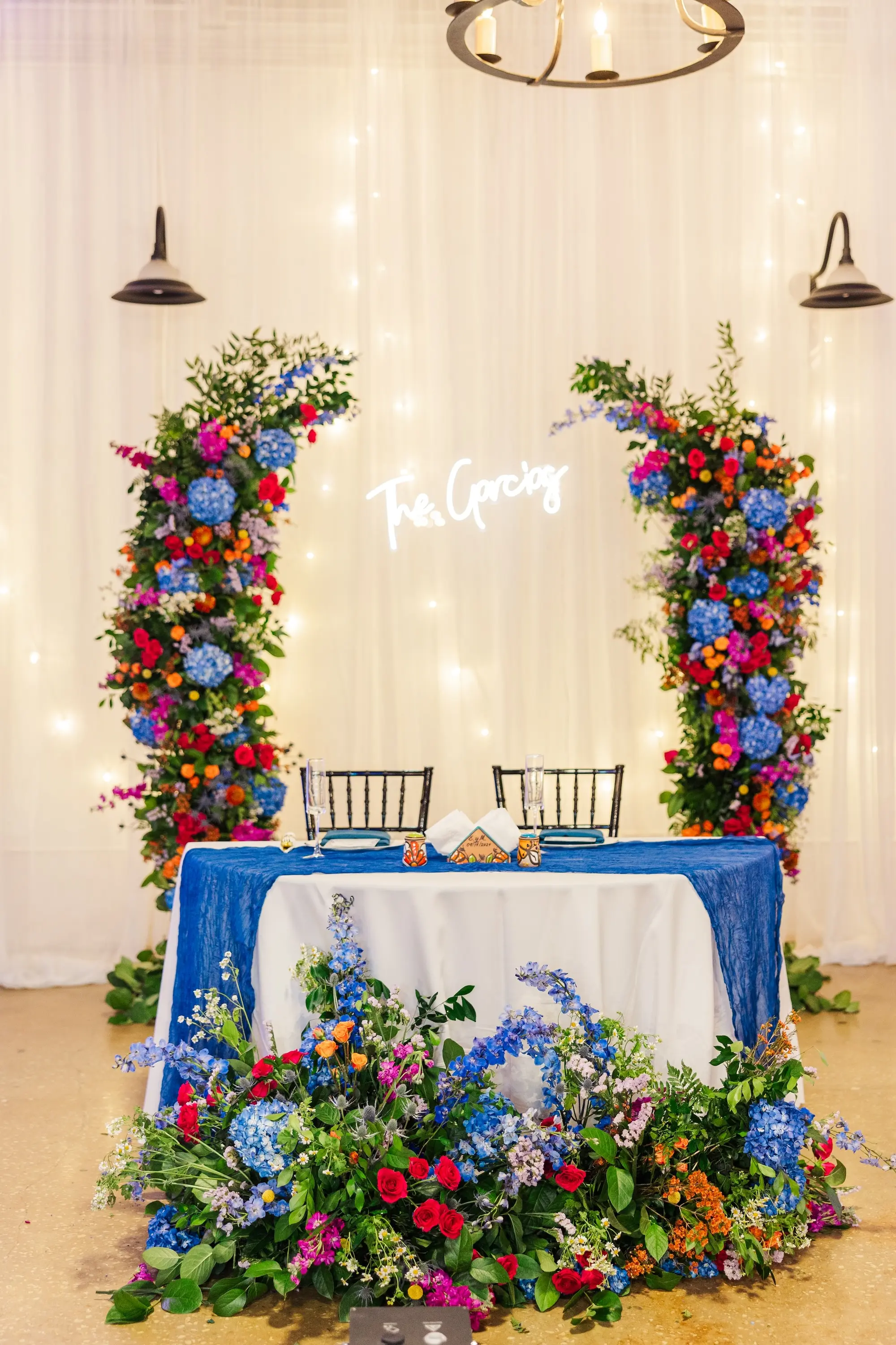 Blue Mexican-Inspired Winter Haven Wedding | Venue 650, image size:2000x3000