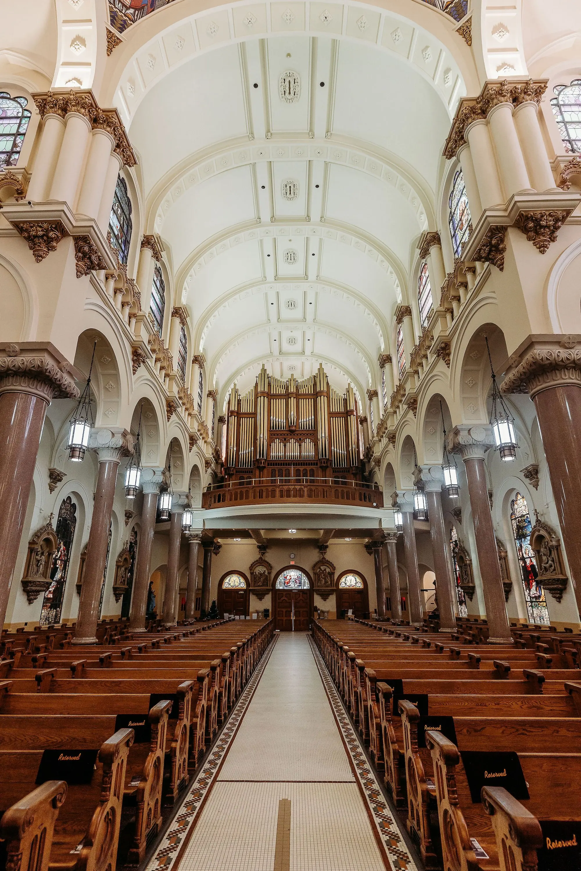 7Classic Gold Italian Inspired Wedding Ideas Tampa Venue Sacred Heart Church - Classic, Gold Tampa Wedding | The Italian Club of Tampa Sacred Heart Catholic Church Wedding Ceremony Venue | Traditional Catholic Wedding Ceremony Event Ideas