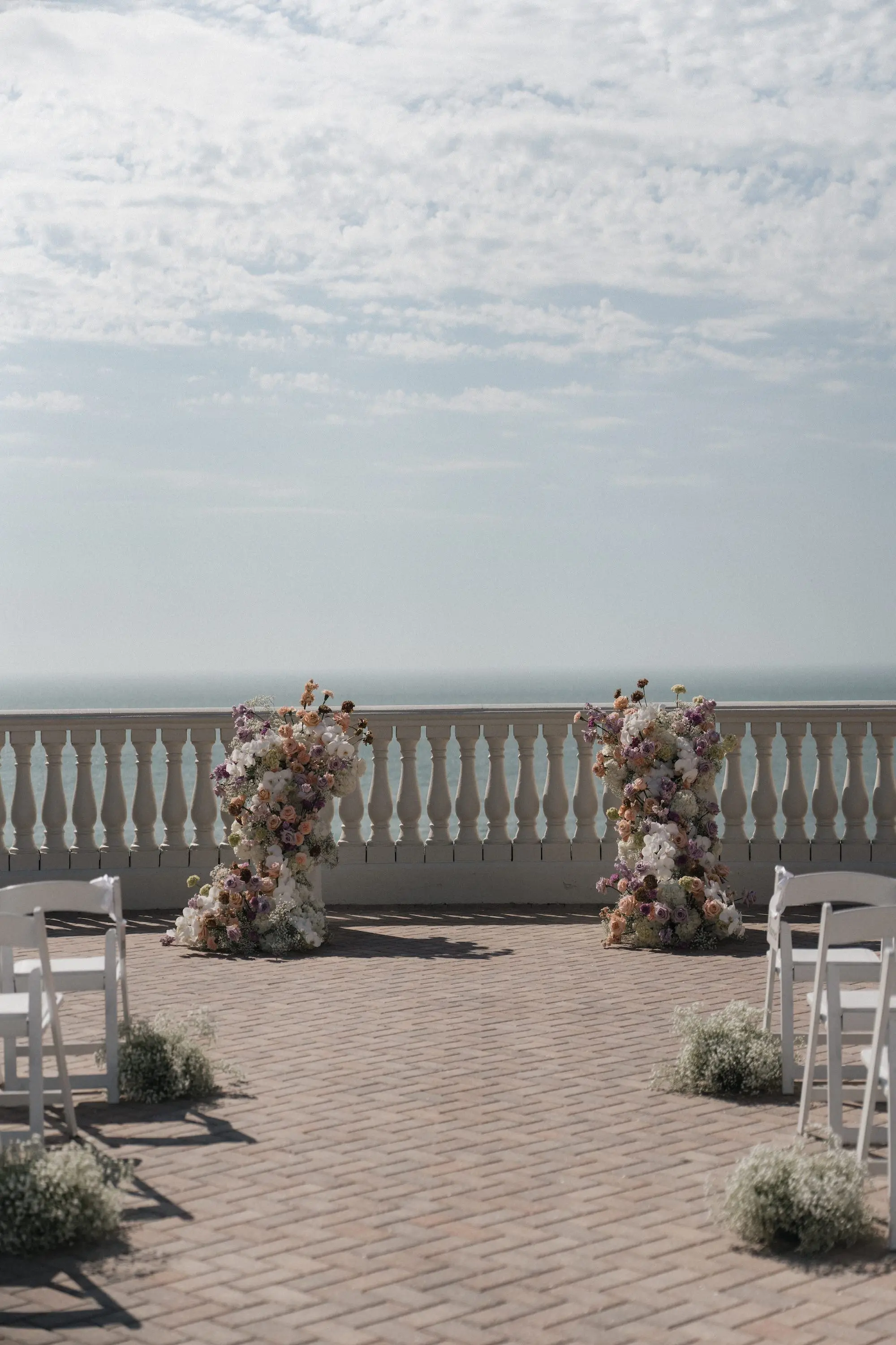 14Modern Disco Themed Florida Wedding Inspiration Venue Hyatt Regency Clearwater Beach - Romantic Disco-Themed Florida Wedding | Hyatt Regency Clearwater Beach 14Modern Disco Themed Florida Wedding Inspiration Venue Hyatt Regency Clearwater Beach
