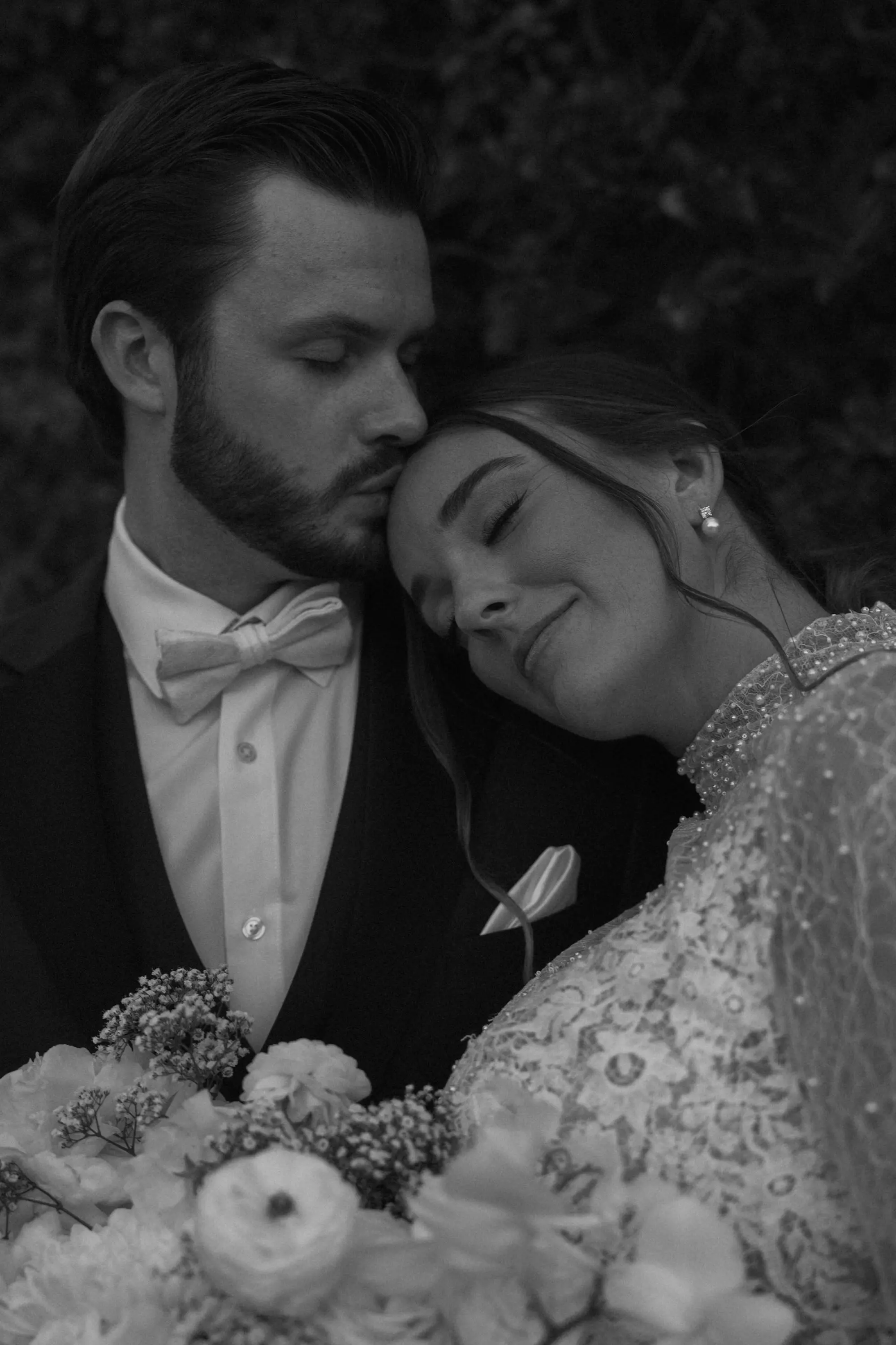 Bride and Groom Wedding Portrait | Tampa Bay Photographer Amber Yonker Photography