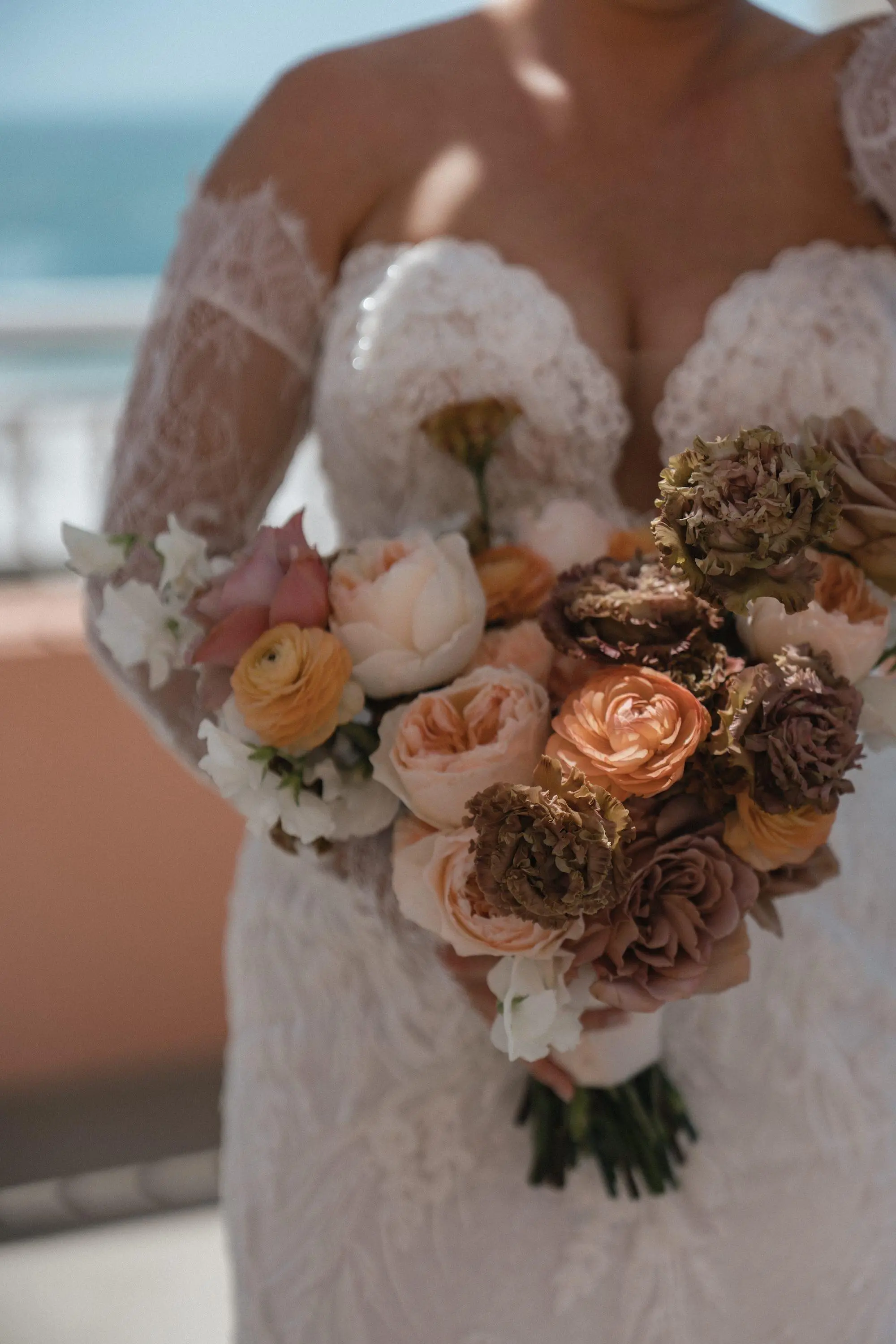 8Modern Disco Themed Florida Wedding Inspiration - Romantic Disco-Themed Florida Wedding | Hyatt Regency Clearwater Beach 8Modern Disco Themed Florida Wedding Inspiration