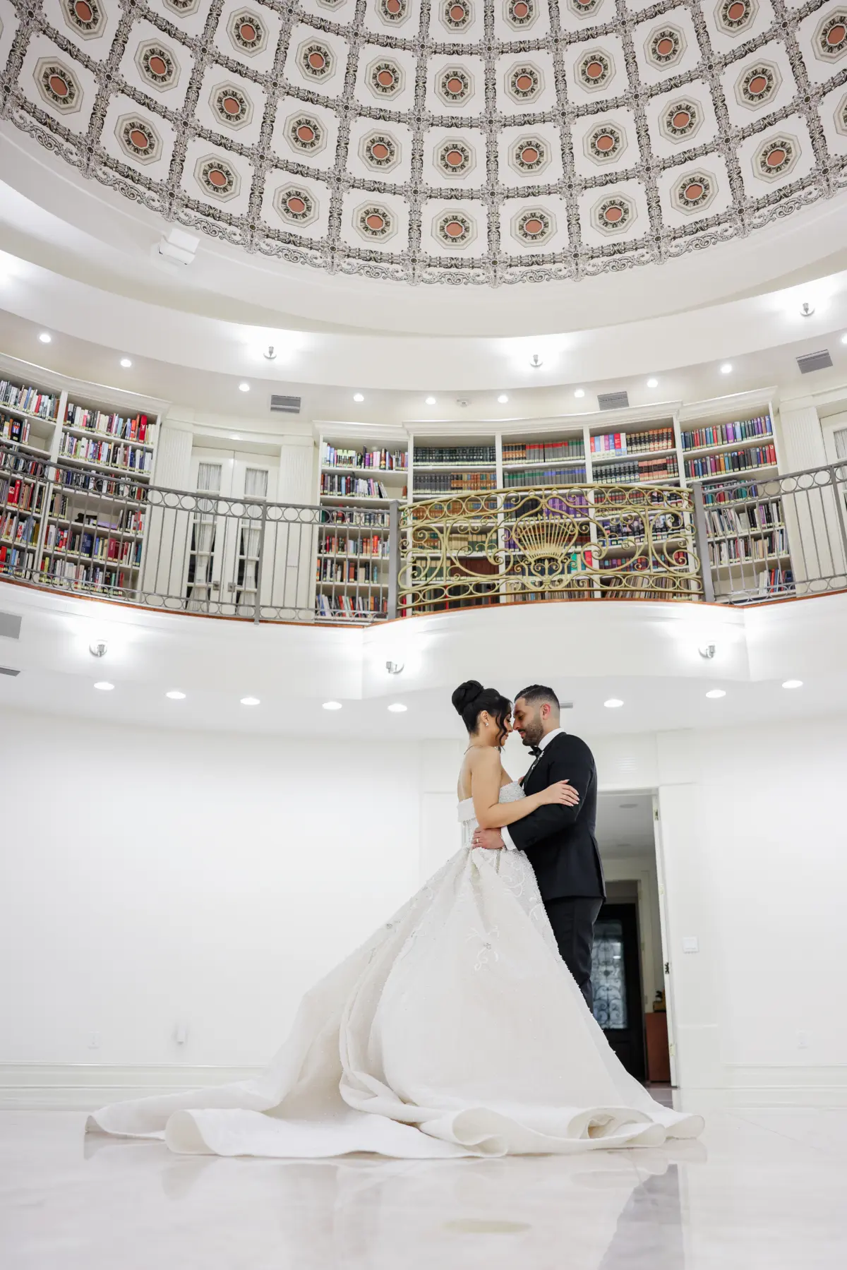 Bride and Groom First Dance Wedding Portrait | Tampa Bay Event Venue Whitehurst Gallery | Photographer Lifelong Photography Studio