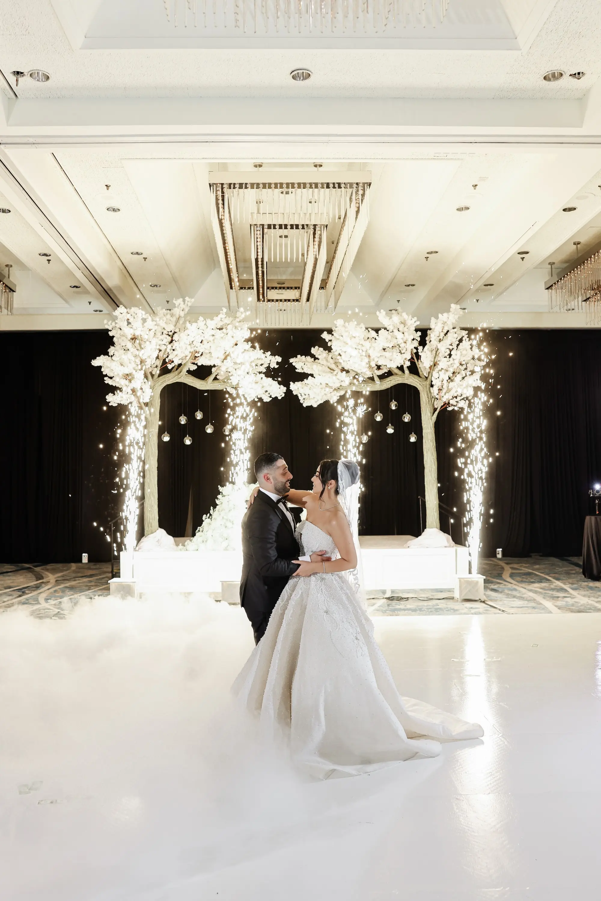 54Luxurious Cream White and Gold Ballroom Wedding Inspiration Hilton Downtown Tampa Venue - “Best Of” 2025: Wedding Receptions Part 2 Bride and Groom First Dance Wedding Portrait | Event Venue Hilton Downtown Tampa | Photographer Lifelong Photography Studio