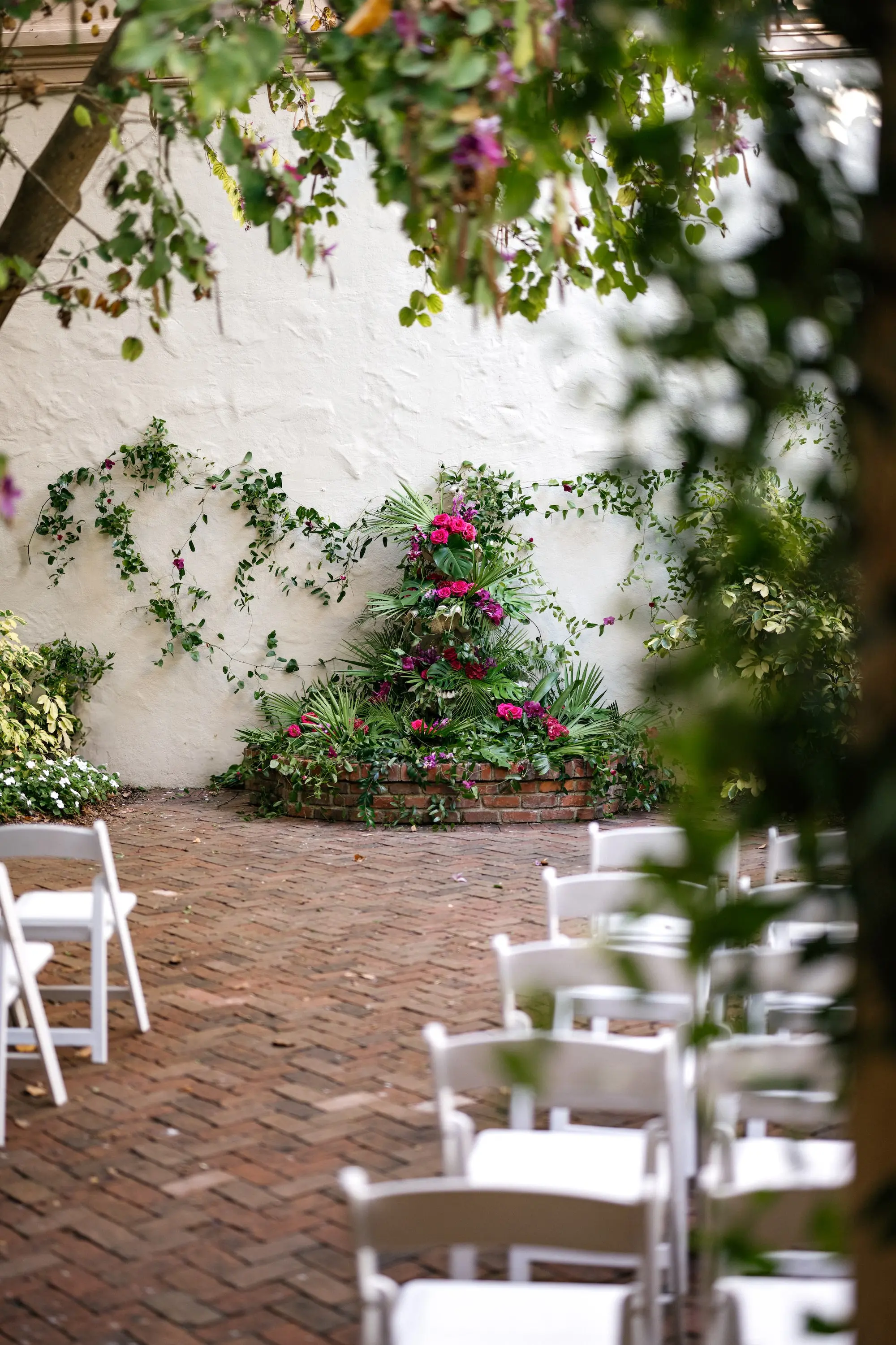 Emerald Green and Pink Tropical Wedding Ceremony Decor Ideas