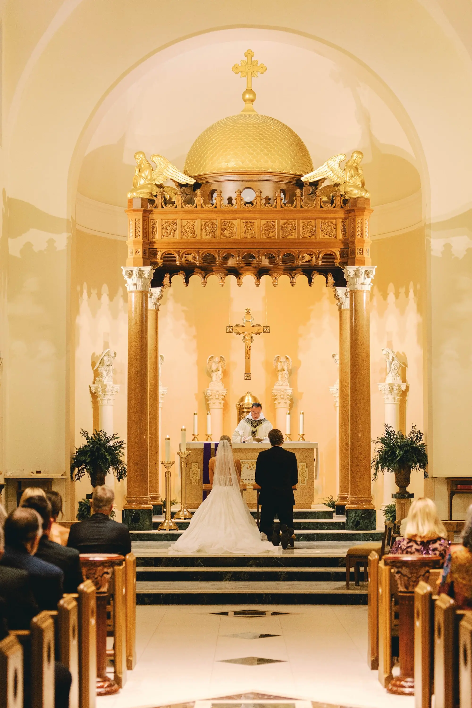 19Classic White and Green Wedding Ideas St. Mary Our Lady of Grace Church St Pete - Classic, White and Green St. Pete Wedding | The James Museum of Western & Wildlife Art Bride and Groom Wedding Ceremony Vow Exchange Wedding Portrait | St Pete Catholic Church Wedding Venues Ideas | Wedding Ceremony Venue St. Mary Our Lady of Grace Catholic Church