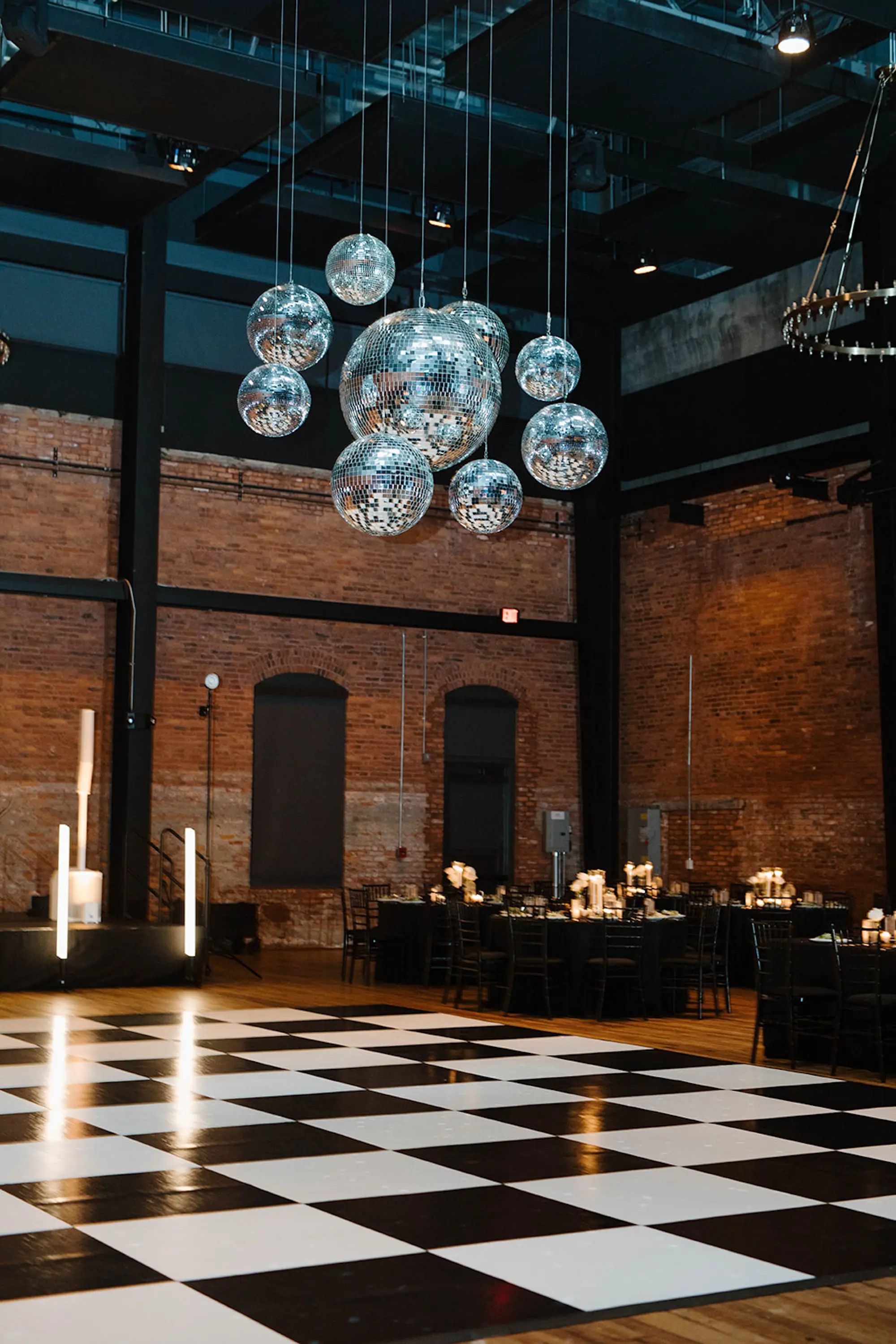 28Moody Modern Black and White Wedding Tampa Venue Armature Works