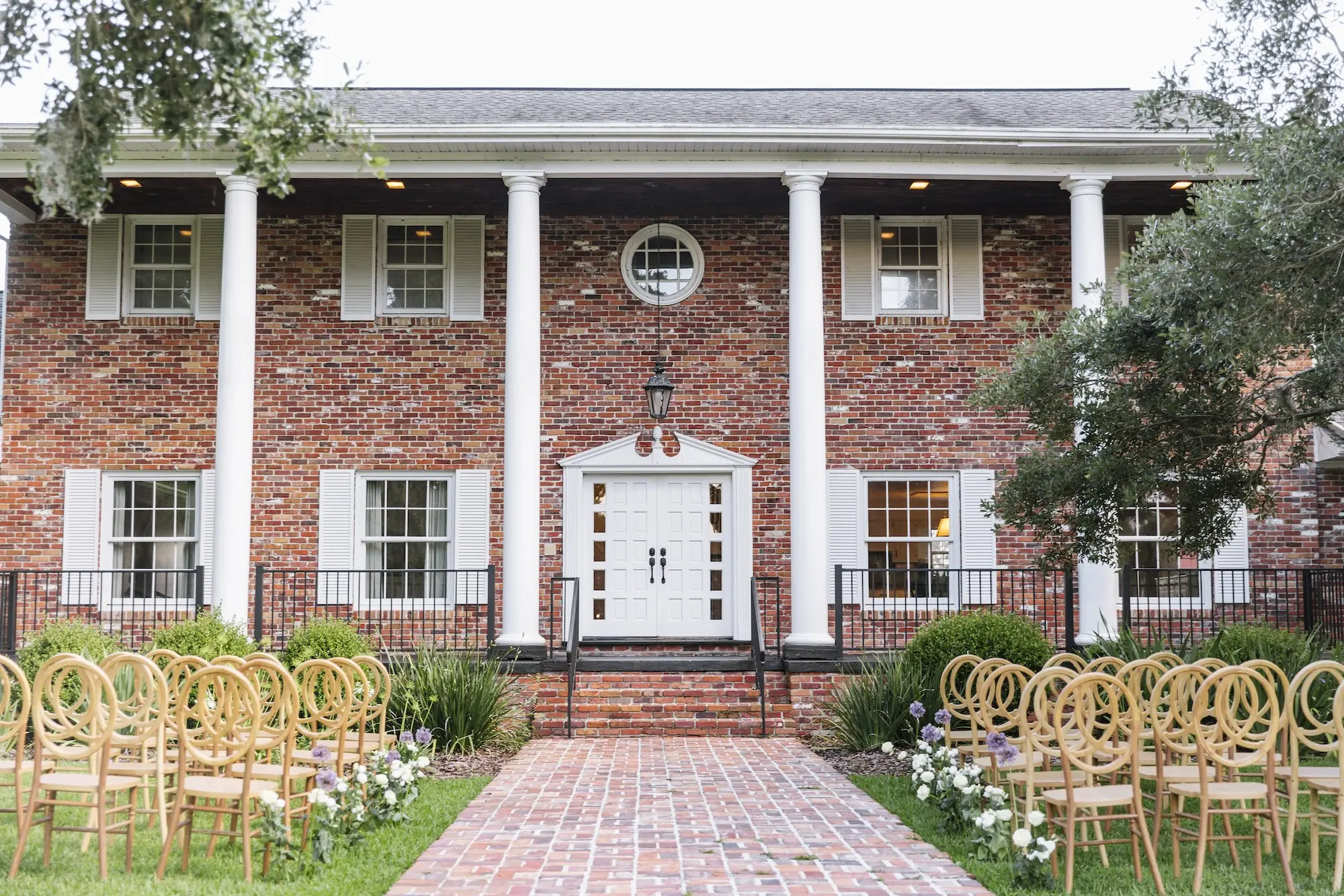 Modern Garden Party Wedding Ceremony Inspiration | Tampa Bay Event Venue The Colonial at Sunset | Planner Stelloccasions