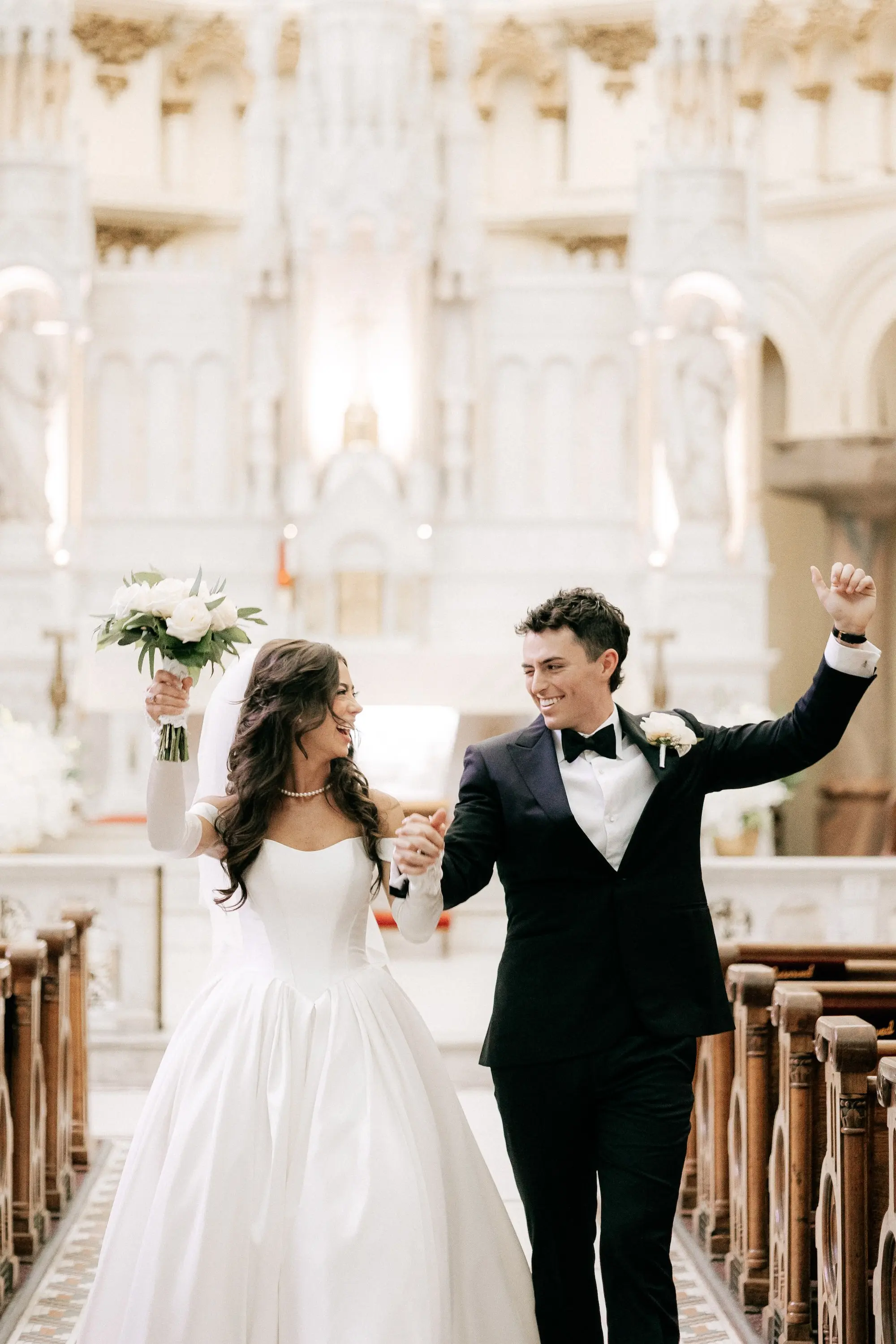 17Classic Gold and White Wedding Decor Inspiration Tampa Venue Sacred Heart Catholic Church - Classic, Ivory Rooftop Wedding | Grand Hyatt Tampa Bay Bride and Groom Celebrate Just Married Wedding Ceremony Portrait | Sacred Heart Catholic Church Wedding Ceremony Venue