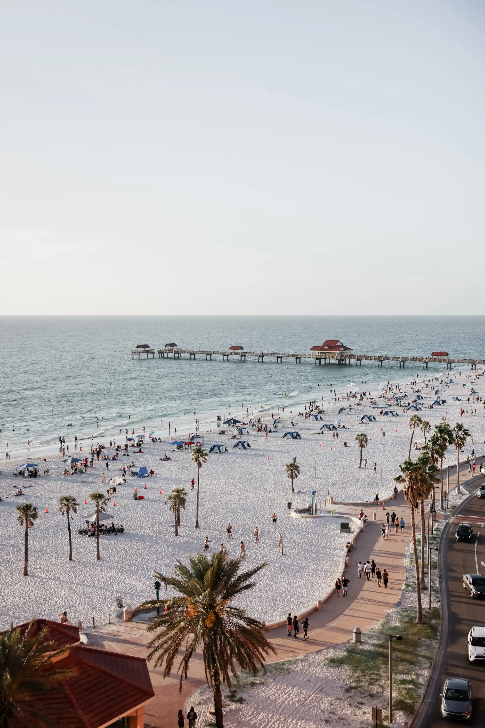 1Classic White Florida Wedding Ideas Venue Hyatt Clearwater Beach - Classic, White Rooftop Wedding | Hyatt Regency Clearwater Beach Florida Wedding Venue Hyatt Regency Clearwater Beach Resort and Spa