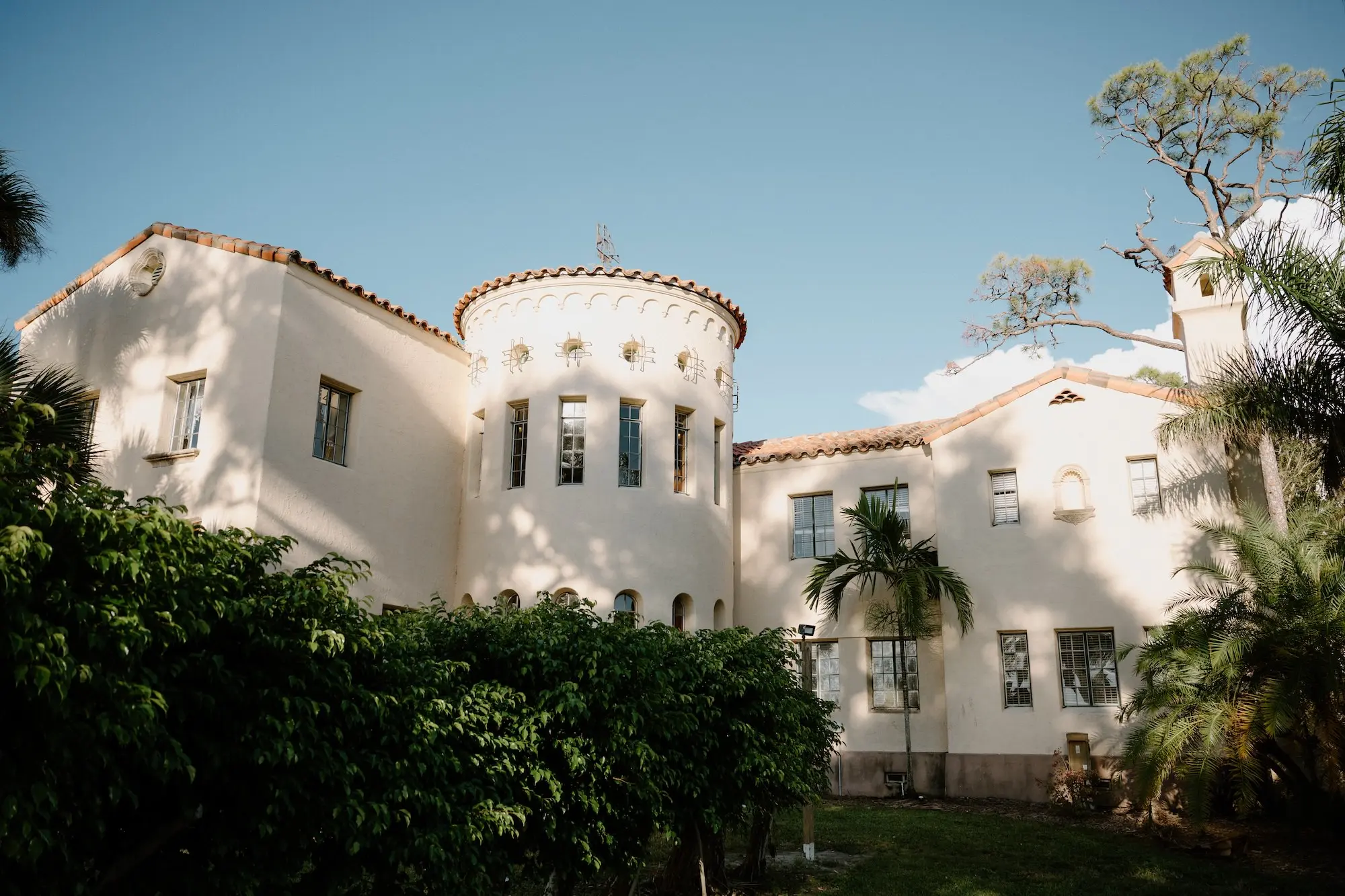 St. Pete Wedding Beachfront Venue Powel Crosely Estate