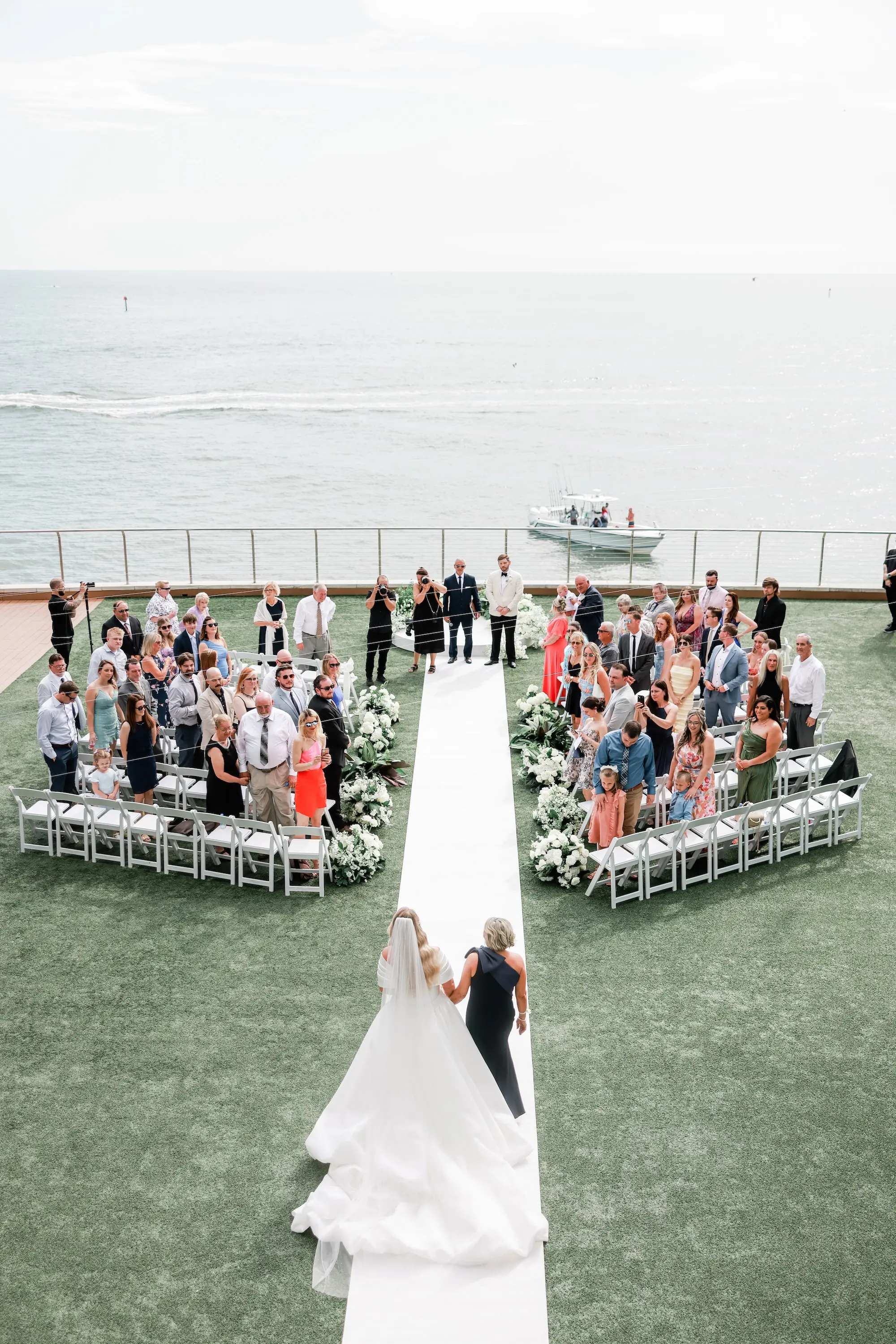 Chic Black and White Florida Beach Wedding Ceremony Inspiration | Clearwater Event Venue Opal Sands | Lifelong Photography Studio