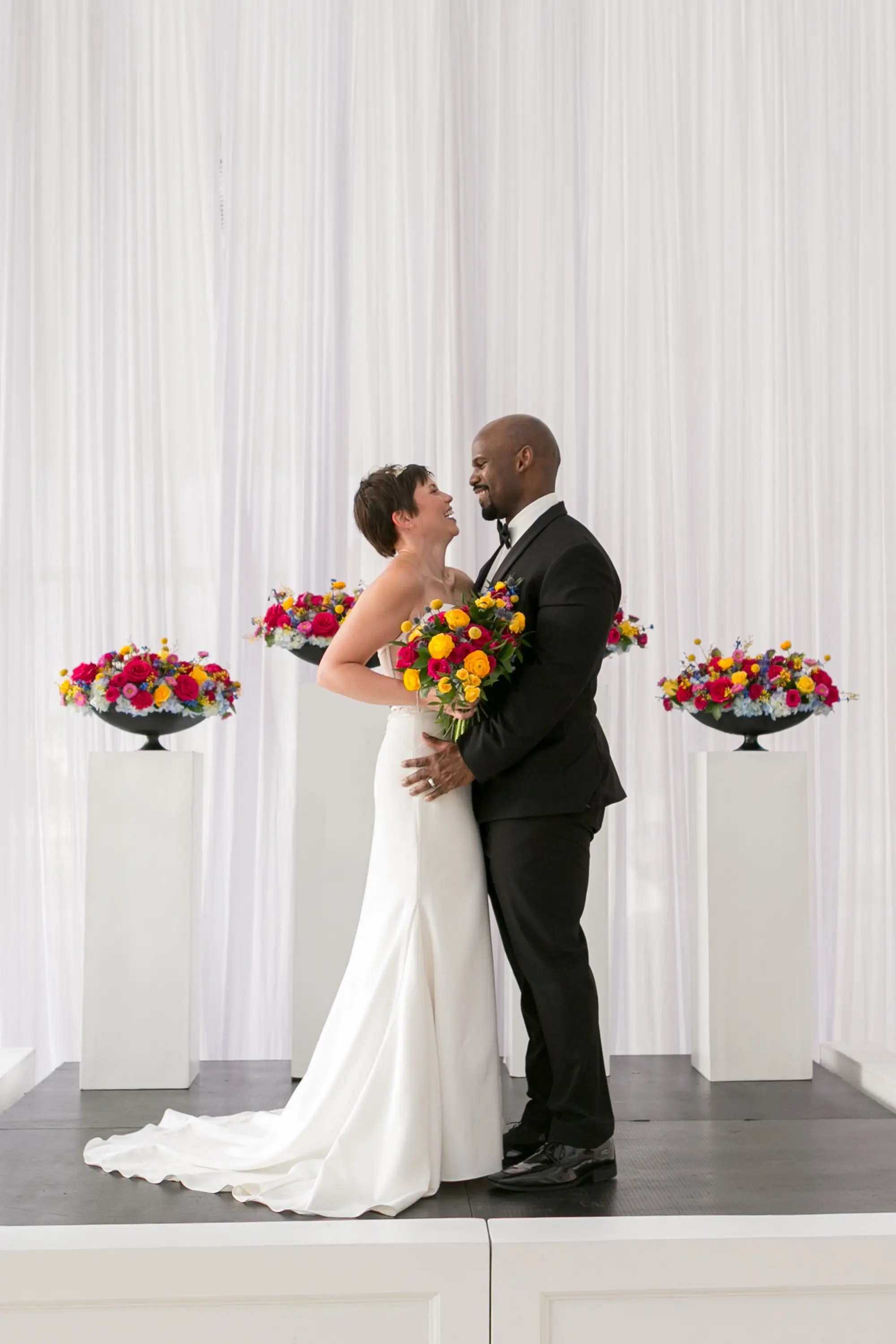 21Colorful Modern Yellow and Pink Wedding Ideas Venue Tampa Museum of Art - Vibrant, Modern Gallery Wedding | Tampa Museum of Art Bride and Groom Wedding Portrait | Tampa Bay Photographer Carrie Wildes Photography | Event Venue Tampa Museum Of Art