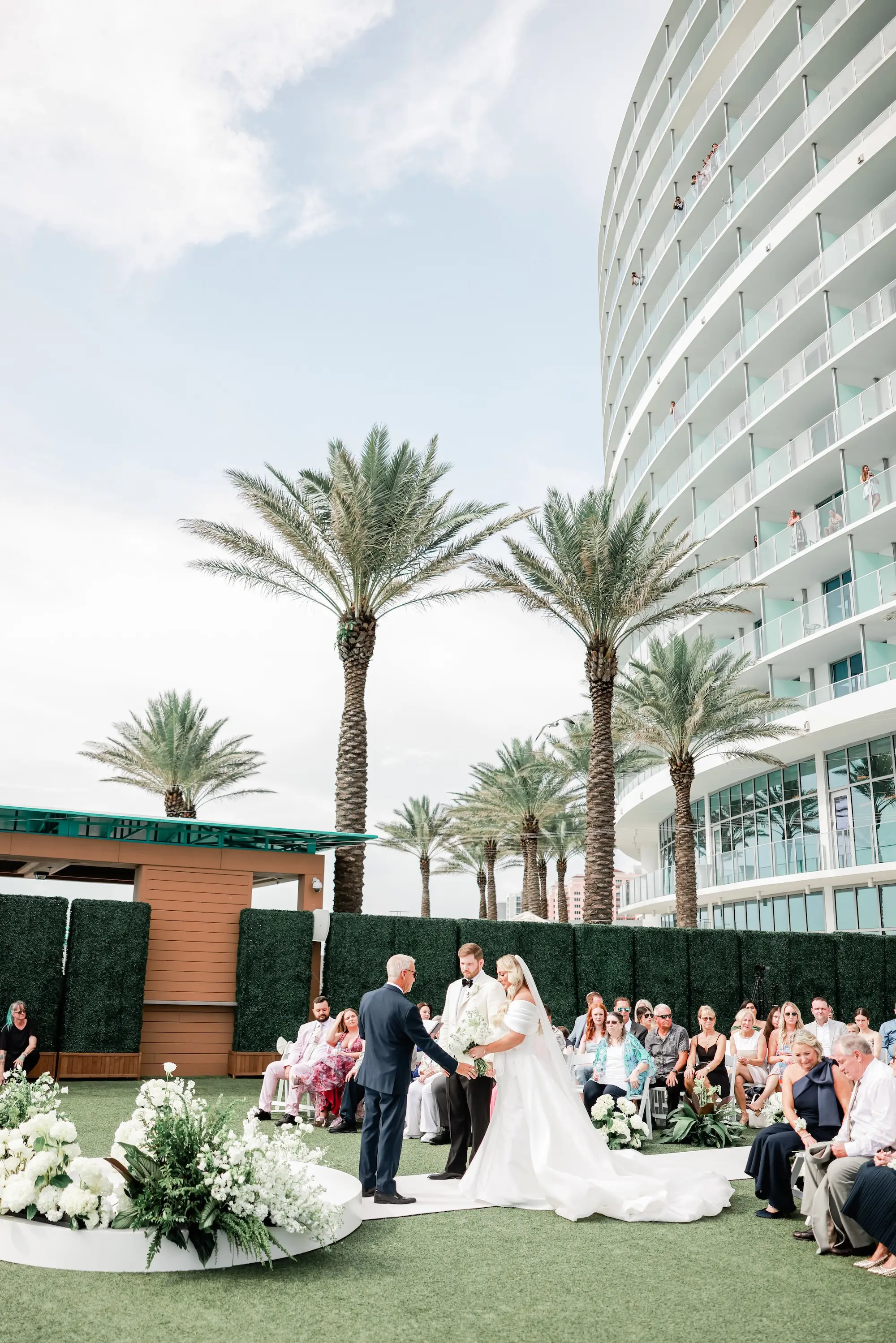 Chic Black and White Florida Beach Wedding Ceremony Inspiration | Clearwater Event Venue Opal Sands | Lifelong Photography Studio