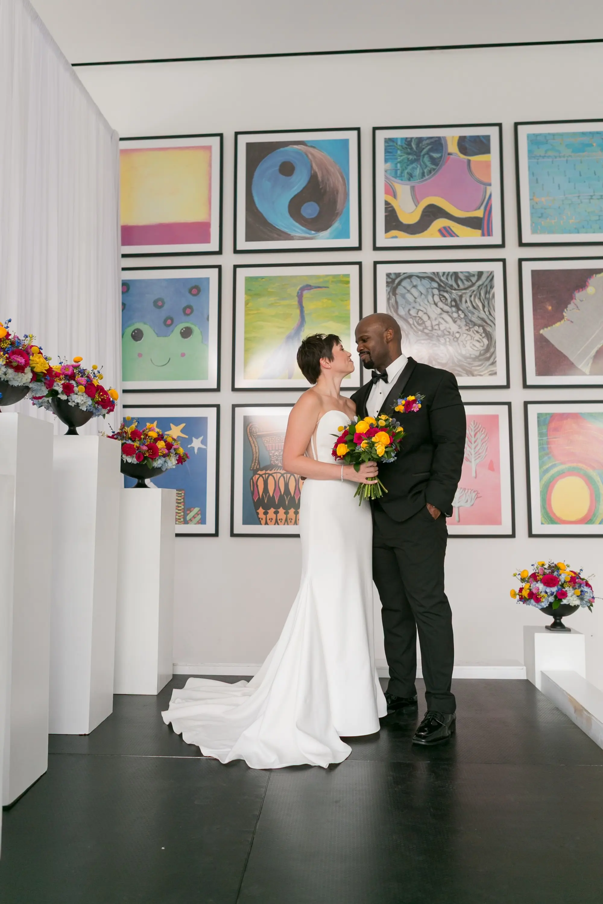 23Colorful Modern Yellow and Pink Wedding Ideas Venue Tampa Museum of Art - Vibrant, Modern Gallery Wedding | Tampa Museum of Art Bride and Groom Wedding Portrait | Tampa Bay Photographer Carrie Wildes Photography | Event Venue Tampa Museum Of Art