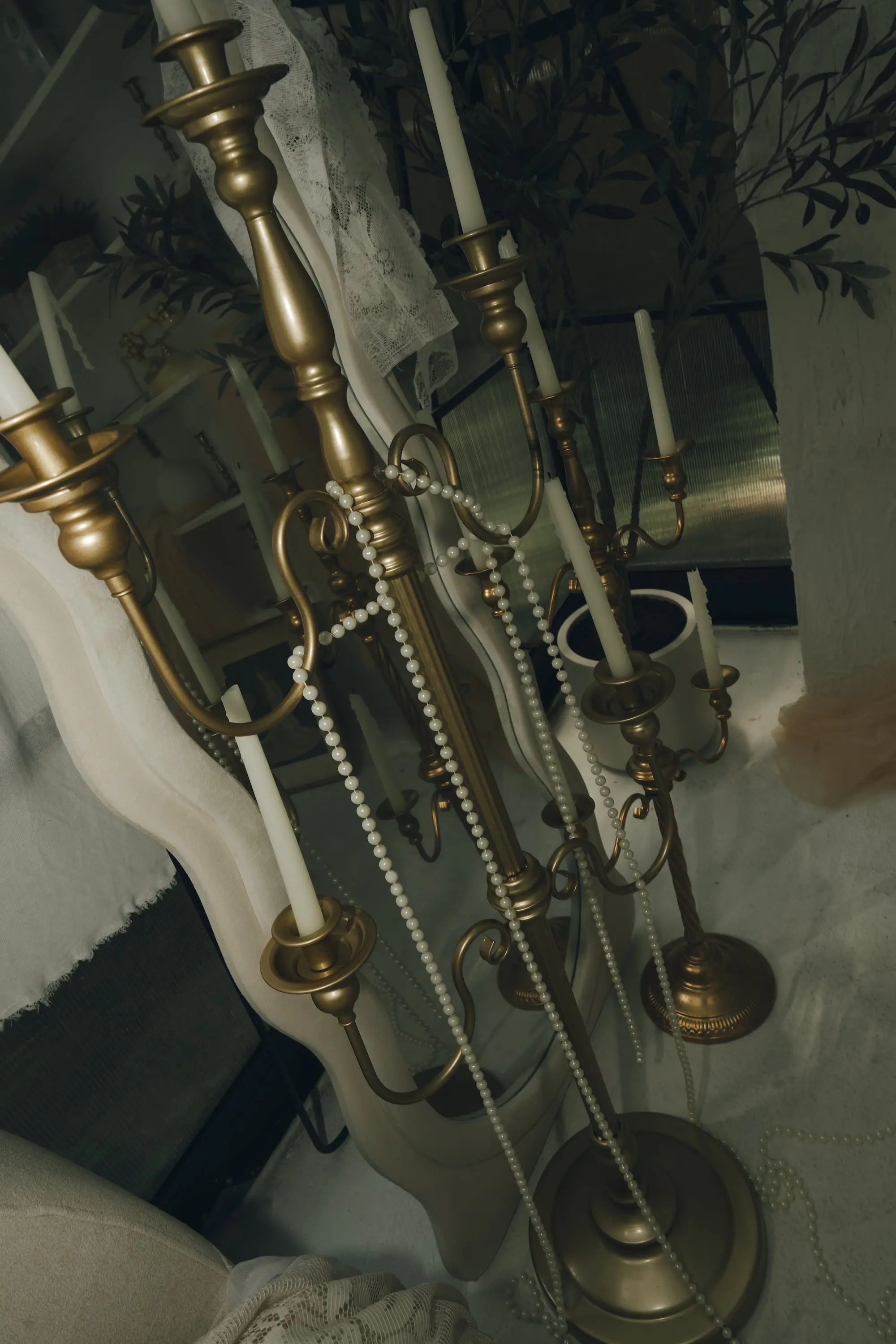 Gold Candelabra Wedding Decor with Pearls | Moody Elegant Wedding Inspiration