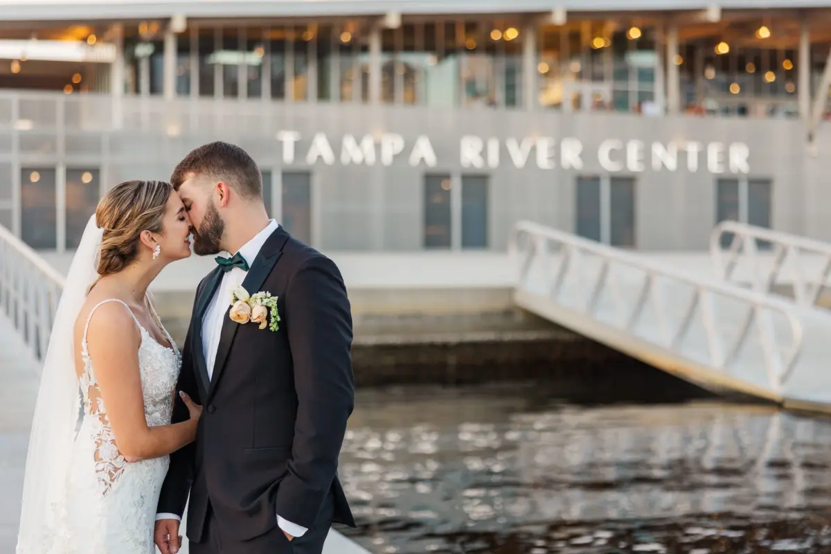 31Classic Emerald Green and Champagne Wedding Inspiration Bob Buckhorn Tampa River Center Venue - Classic Emerald Green Downtown Tampa Wedding | Bob Buckhorn Center Bride and Groom Riverfront Wedding Portrait | Florida Photographer Mary Anna Photography | Venue Tampa River Center