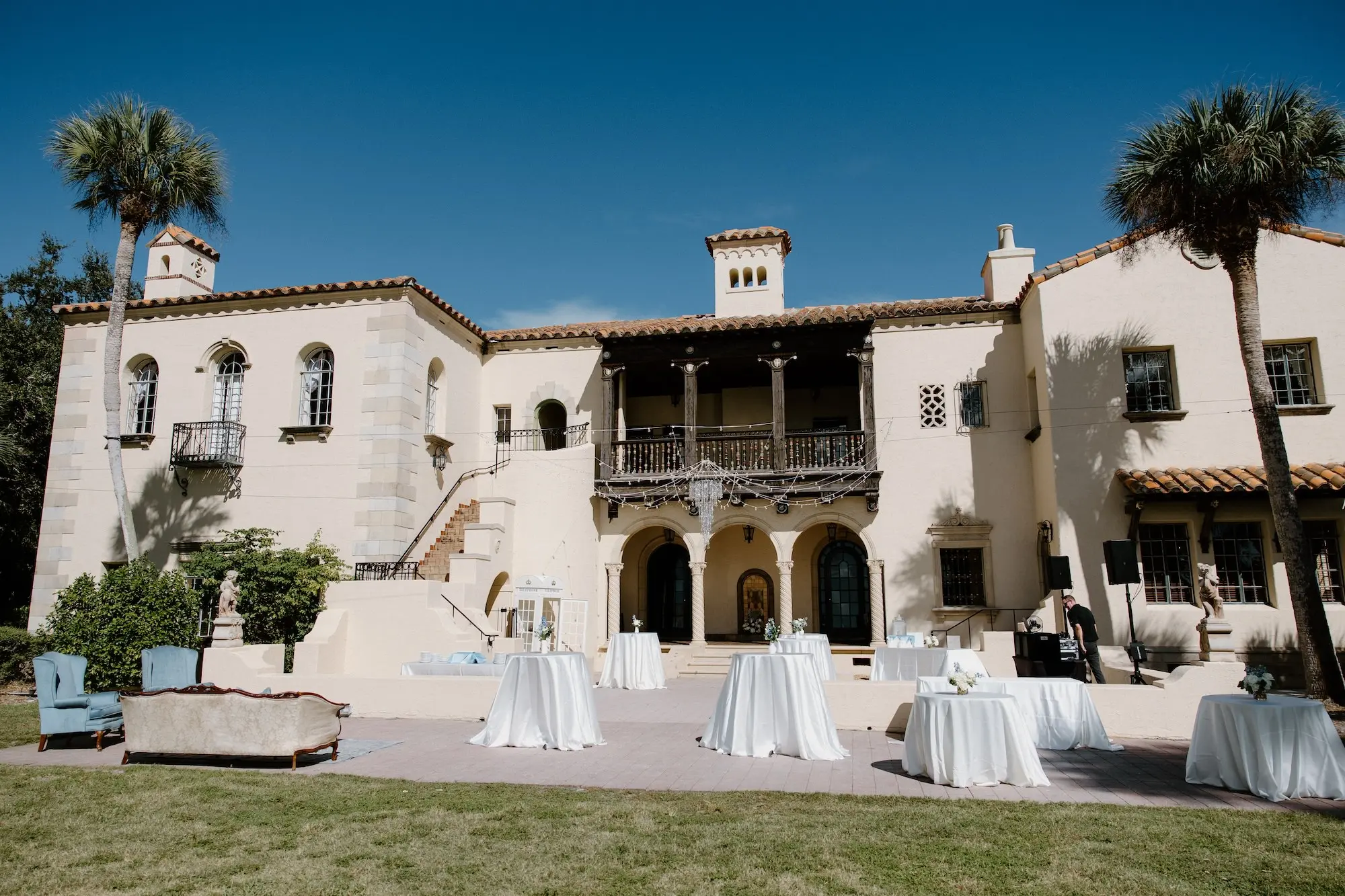 Outdoor Elegant Wedding Reception Inspiration | Tampa Bay Wedding Beachfront Venue Powel Crosely Estate